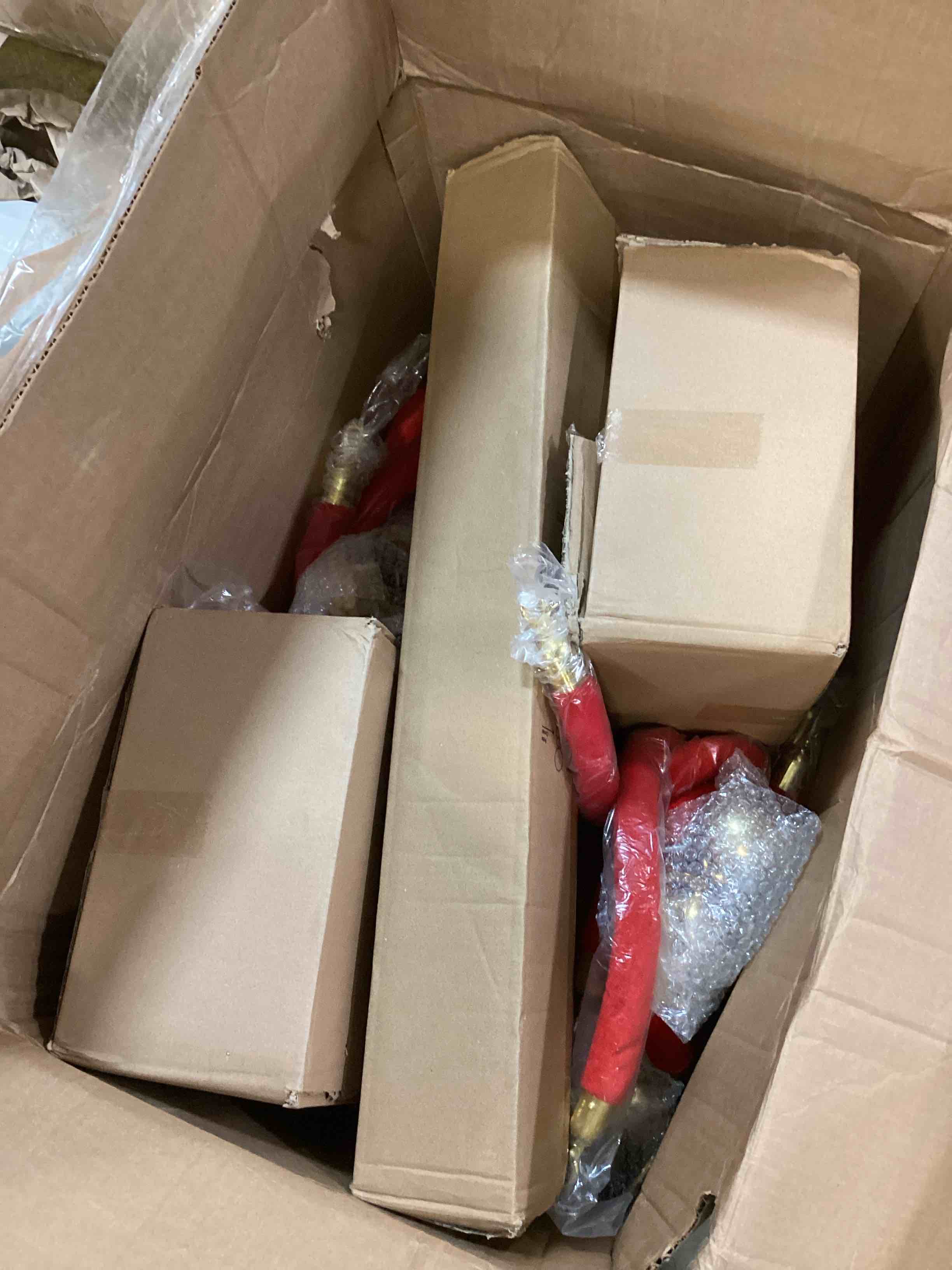 https://s3.amazonaws.com/lotting-images-prod/bidfta/RED6531216_1719589319610.jpeg