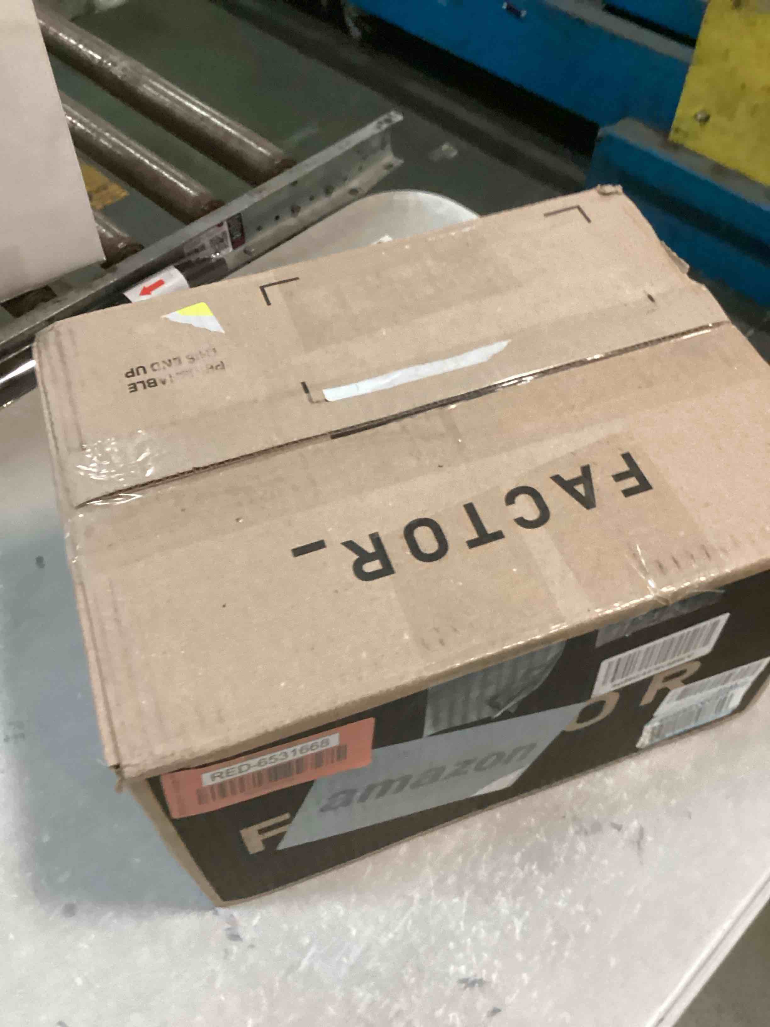 https://s3.amazonaws.com/lotting-images-prod/bidfta/RED6531668_1719337338637.jpeg