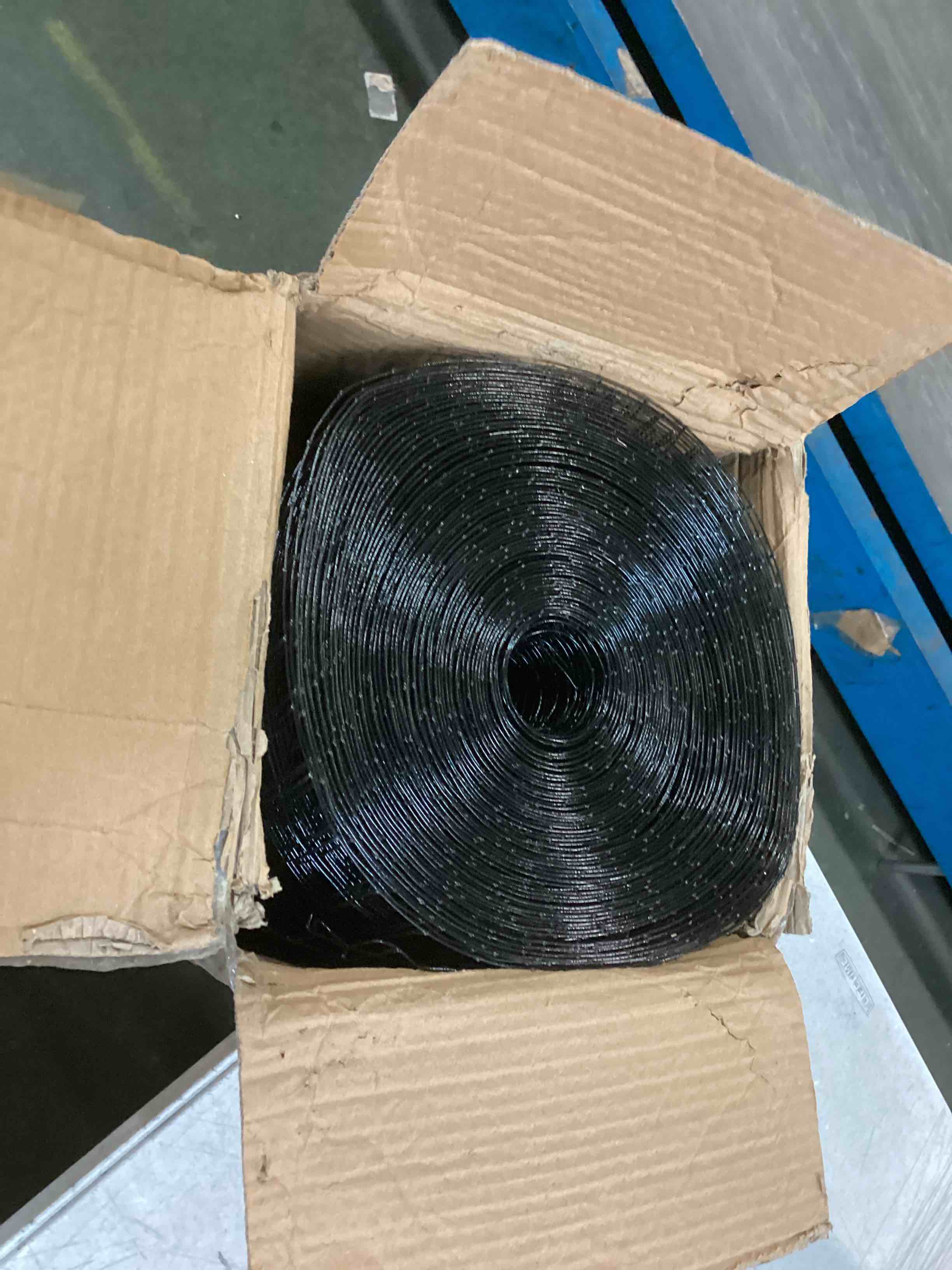 https://s3.amazonaws.com/lotting-images-prod/bidfta/RED6531830_1719377741051.jpeg