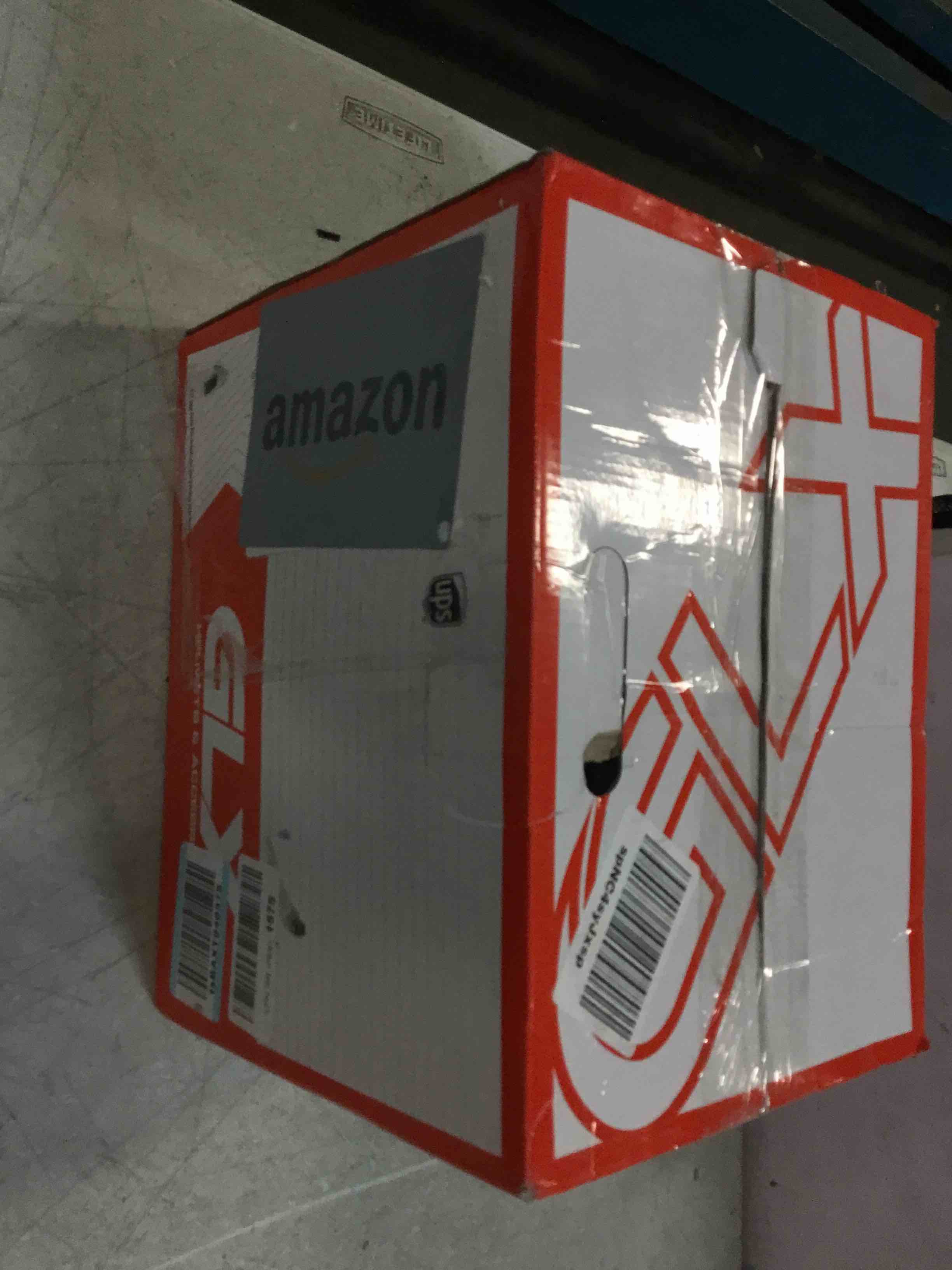 https://s3.amazonaws.com/lotting-images-prod/bidfta/RED6531918_1719413710977.jpeg