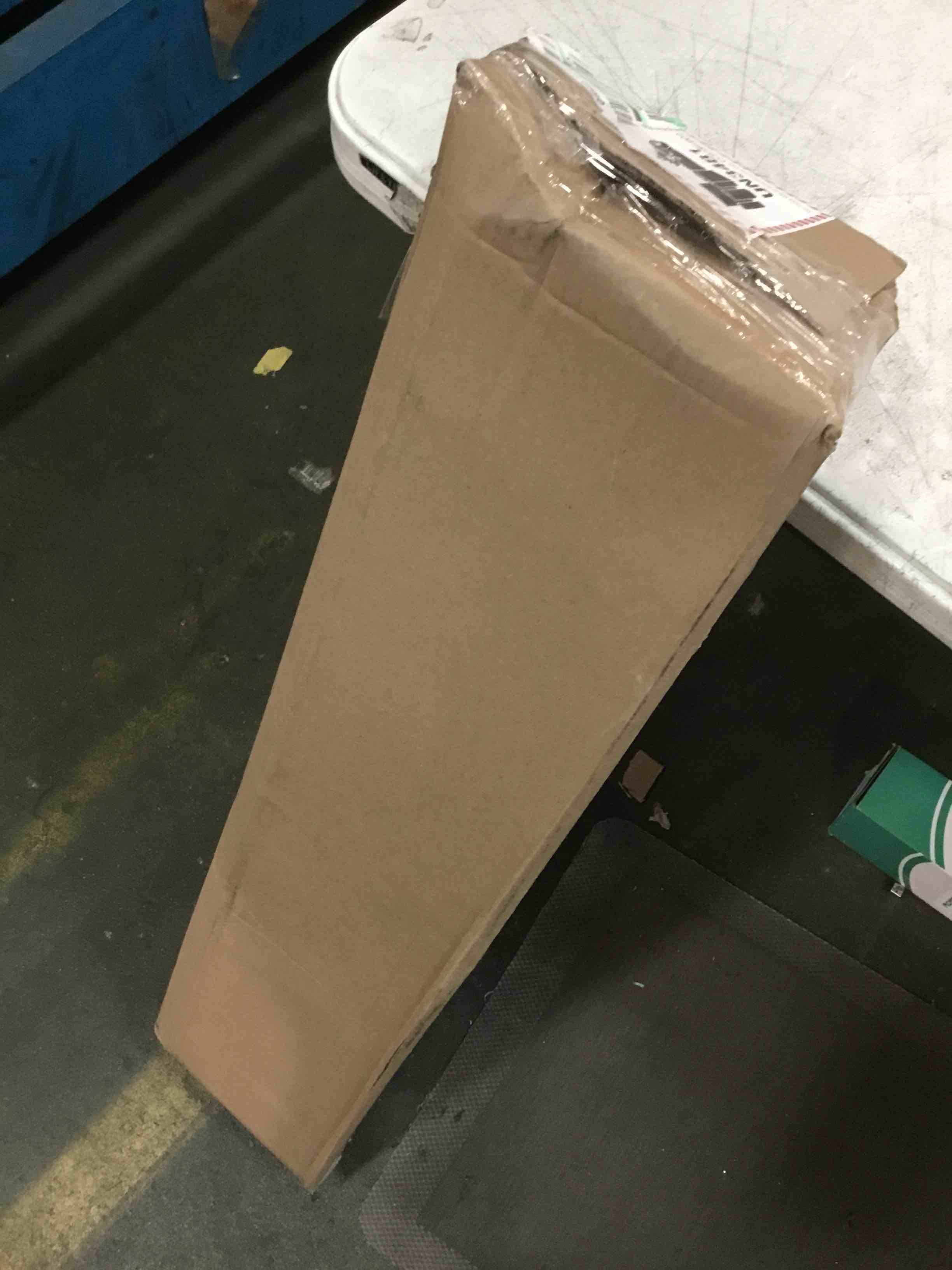 https://s3.amazonaws.com/lotting-images-prod/bidfta/RED6531979_1719422265415.jpeg