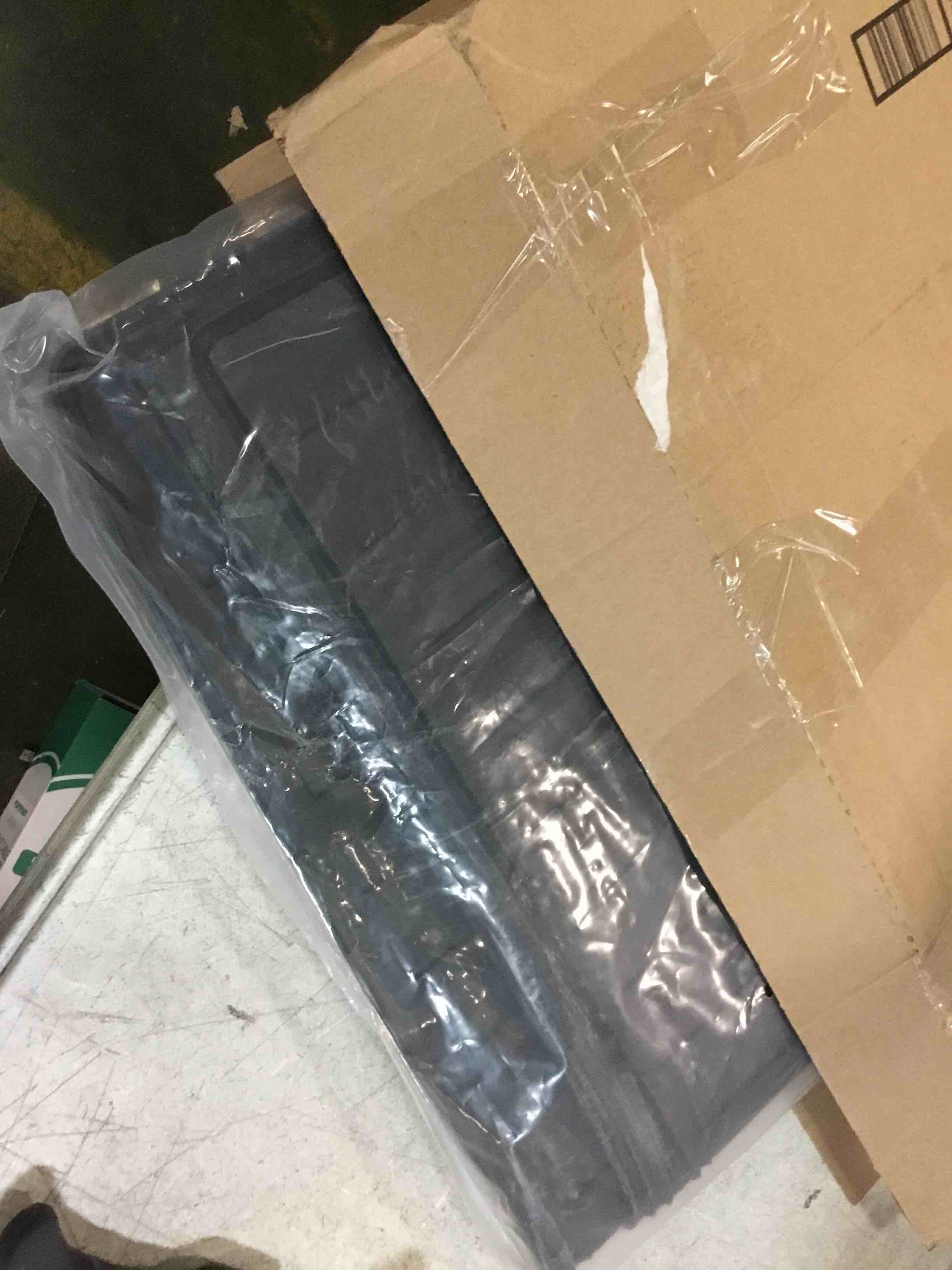 https://s3.amazonaws.com/lotting-images-prod/bidfta/RED6531998_1719423773923.jpeg
