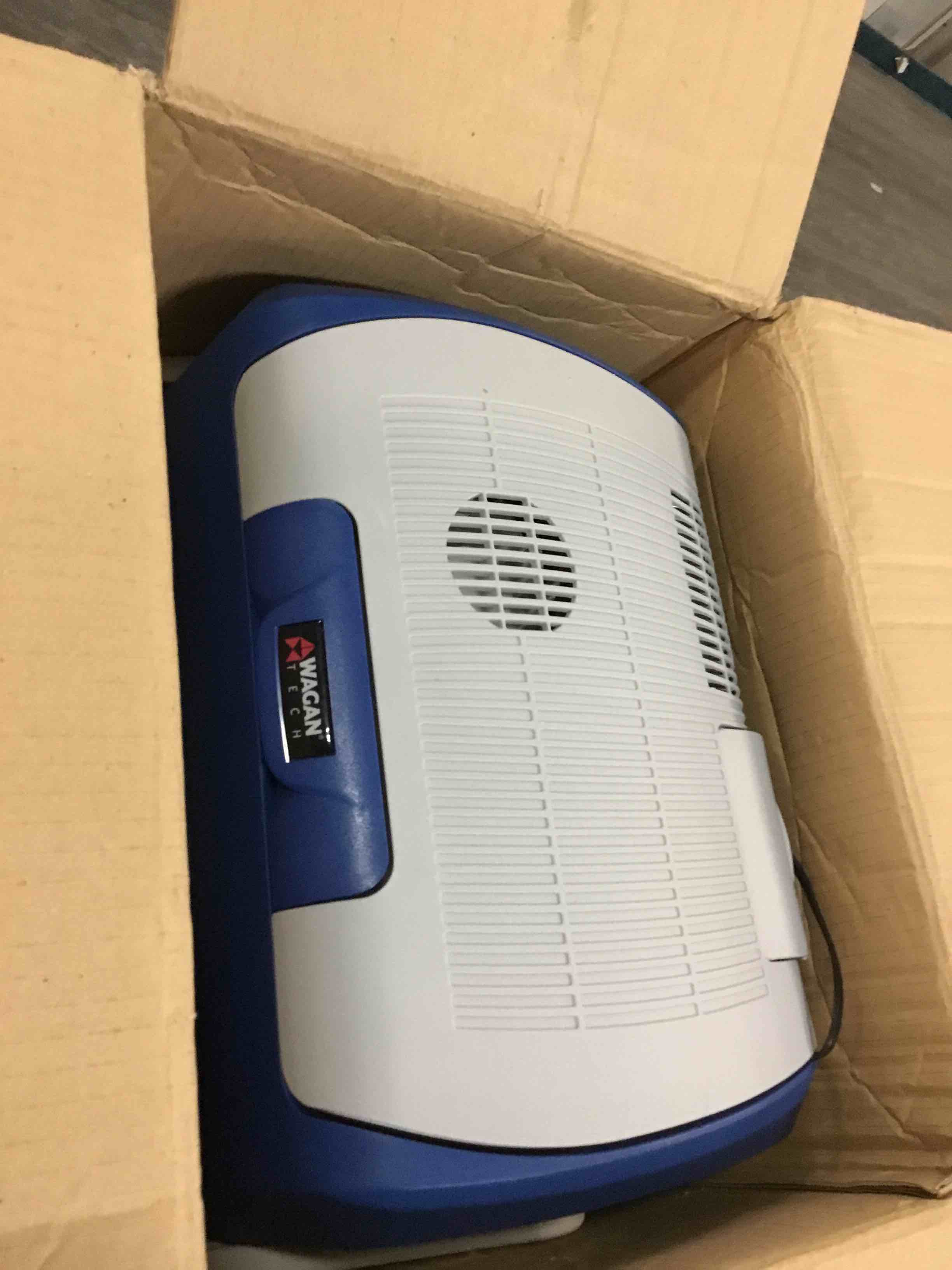 https://s3.amazonaws.com/lotting-images-prod/bidfta/RED6532106_1719431847582.jpeg