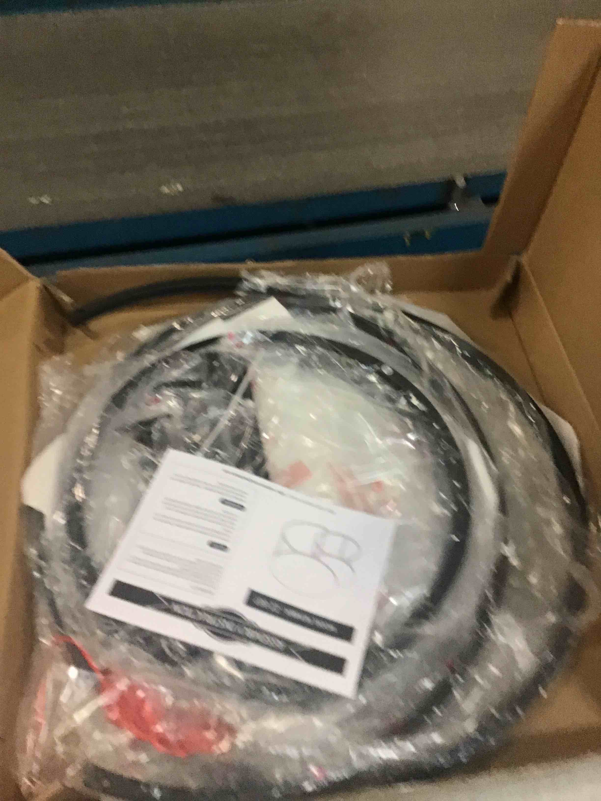 https://s3.amazonaws.com/lotting-images-prod/bidfta/RED6532212_1719456868987.jpeg