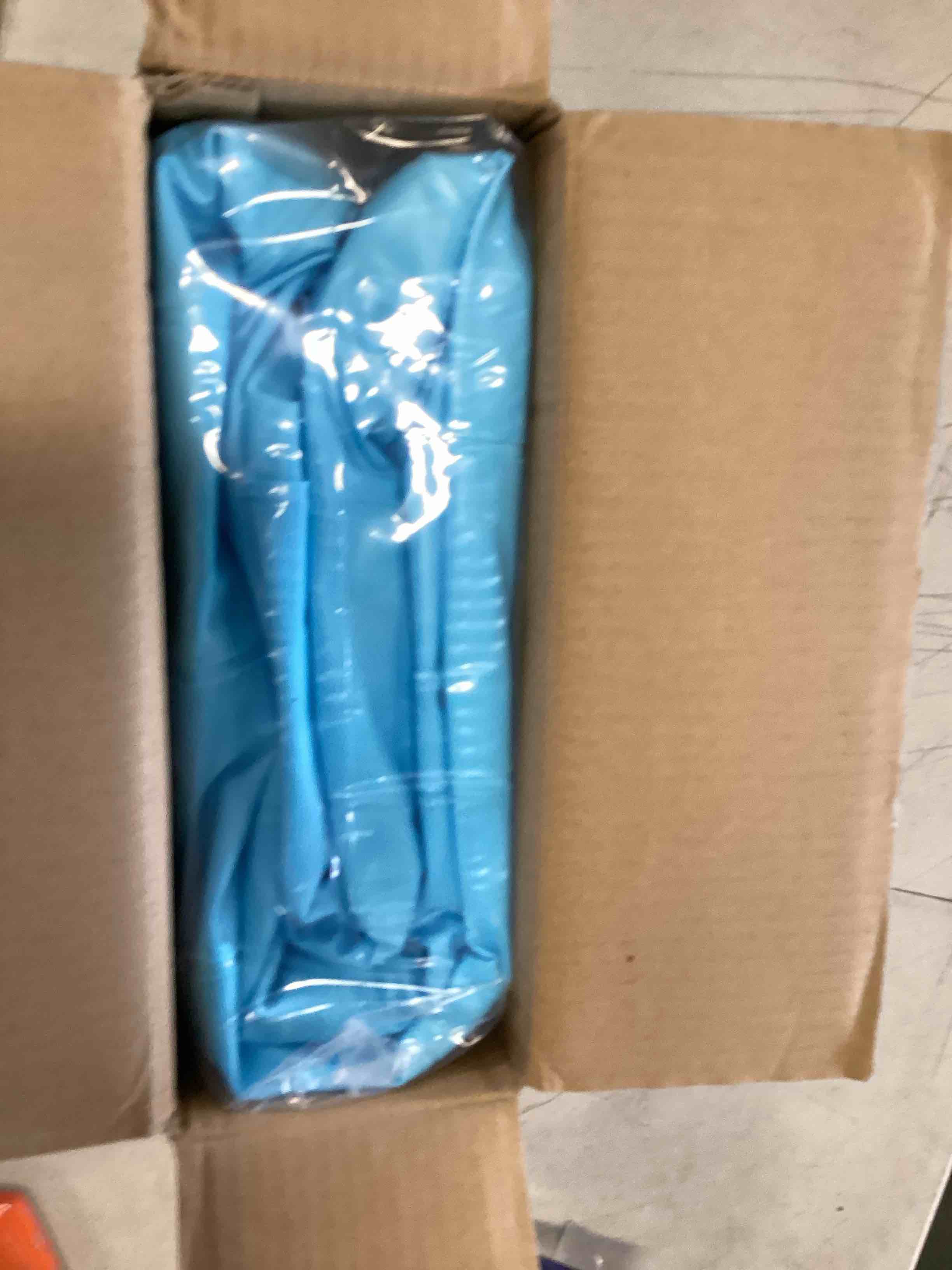 https://s3.amazonaws.com/lotting-images-prod/bidfta/RED6533222_1718992709144.jpeg