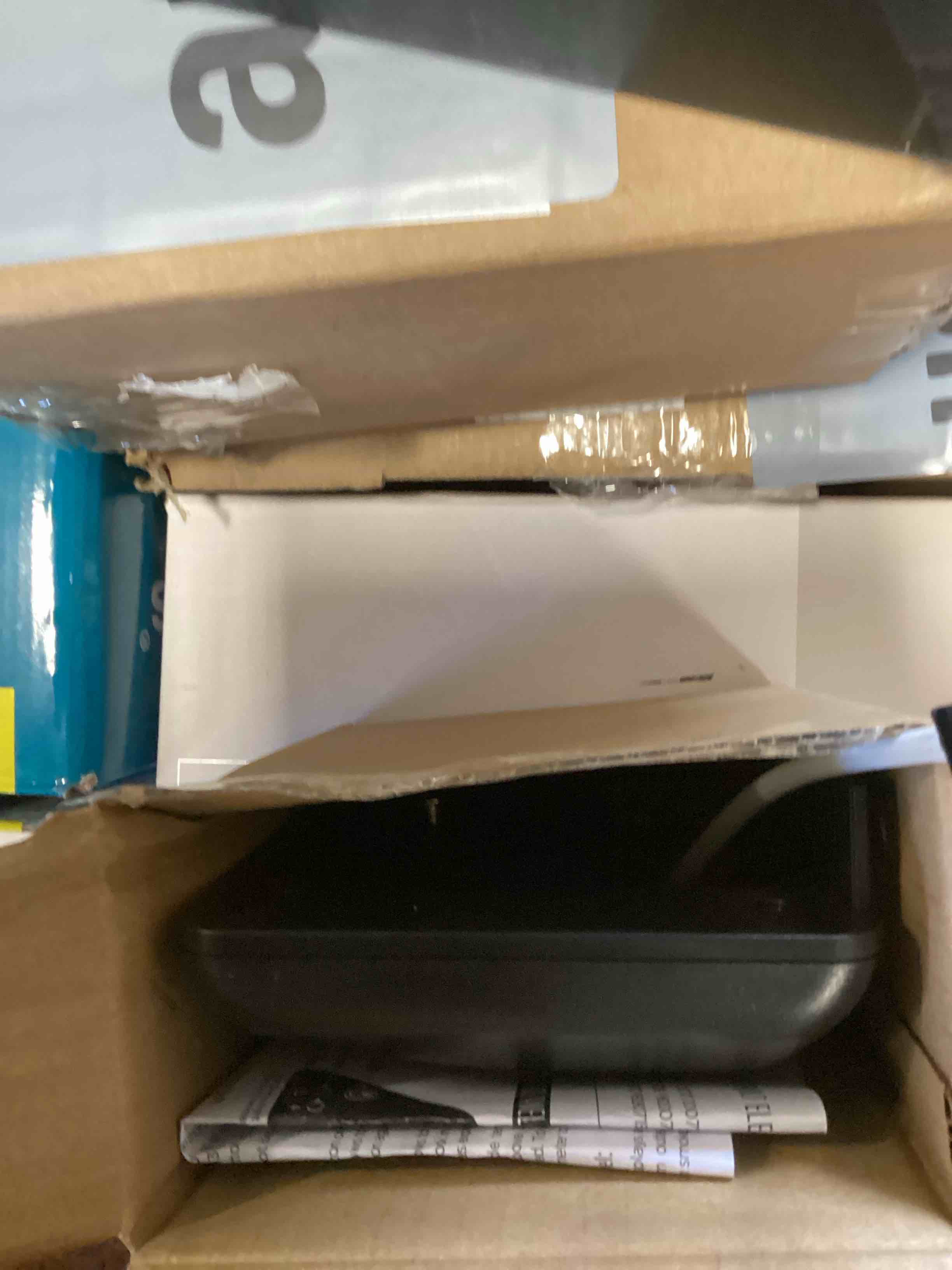 https://s3.amazonaws.com/lotting-images-prod/bidfta/RED6533375_1719236133260.jpeg