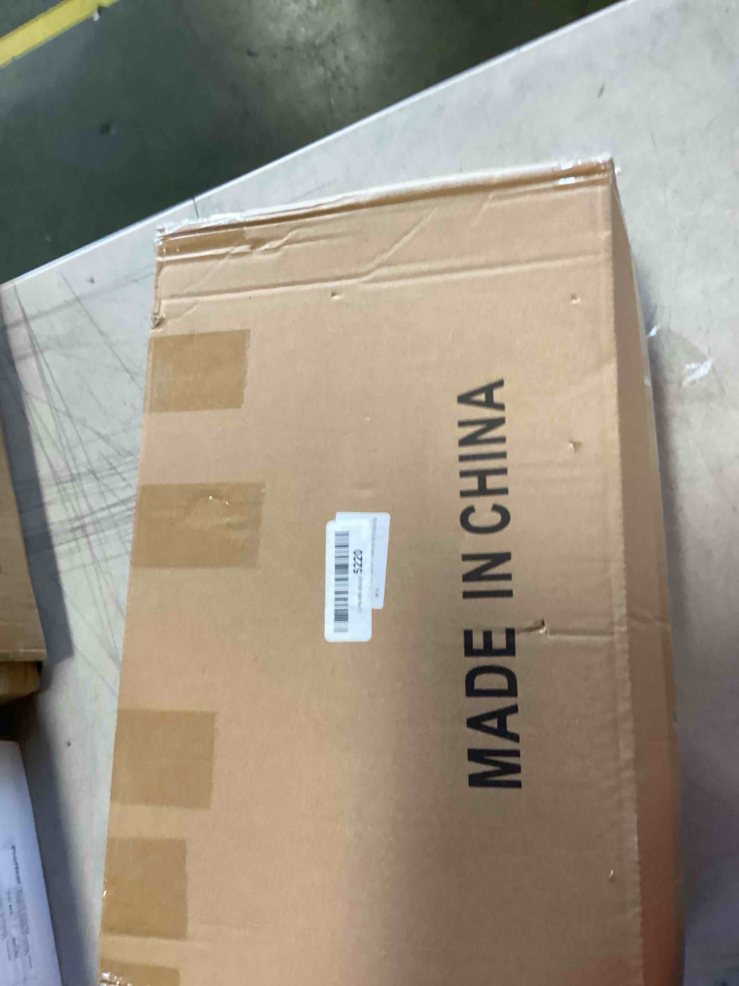 https://s3.amazonaws.com/lotting-images-prod/bidfta/RED6533722_1719327435335.jpeg