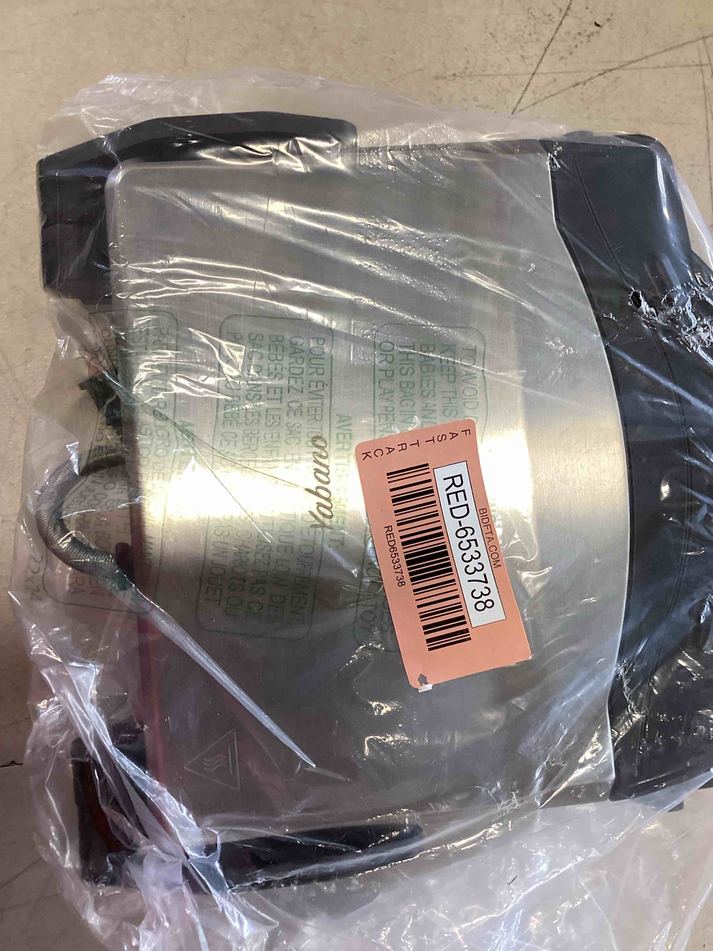 https://s3.amazonaws.com/lotting-images-prod/bidfta/RED6533738_1719329154449.jpeg