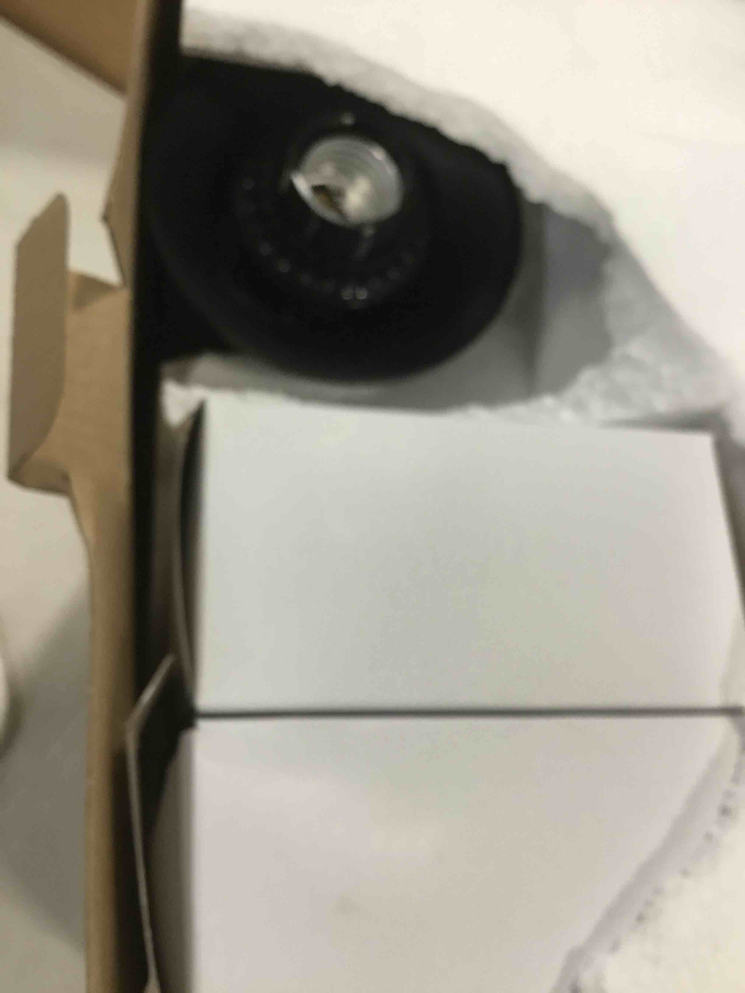 https://s3.amazonaws.com/lotting-images-prod/bidfta/RED6534476_1718893946031.jpeg