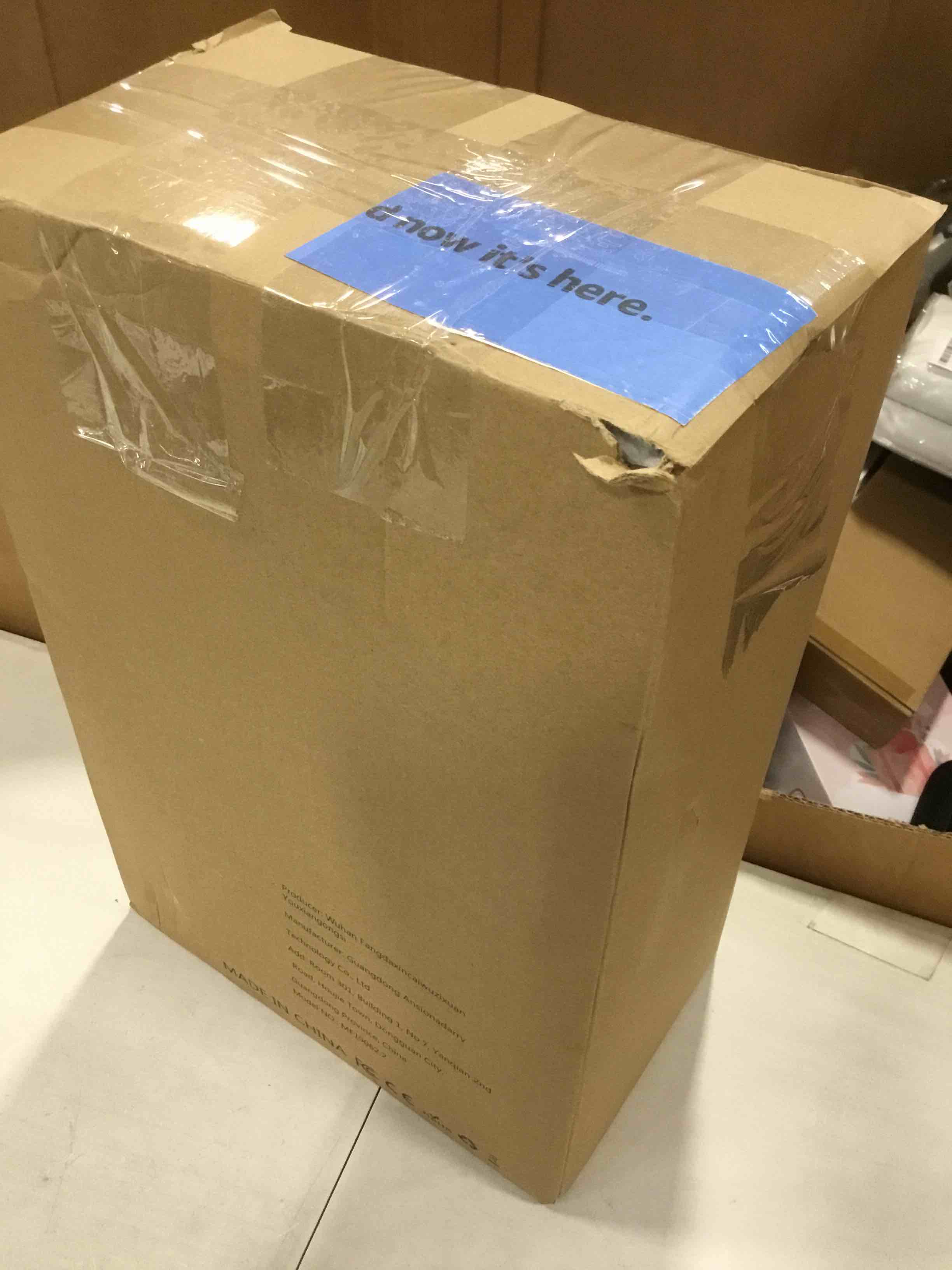 https://s3.amazonaws.com/lotting-images-prod/bidfta/RED6534476_1718893986330.jpeg
