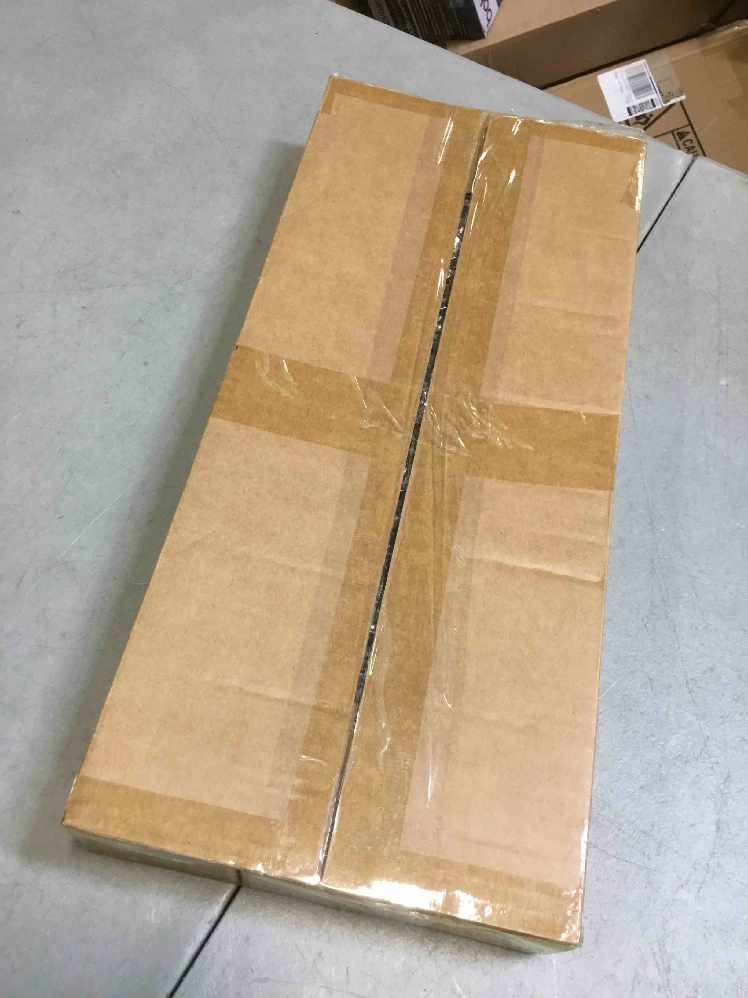 https://s3.amazonaws.com/lotting-images-prod/bidfta/RED6534557_1718909079295.jpeg