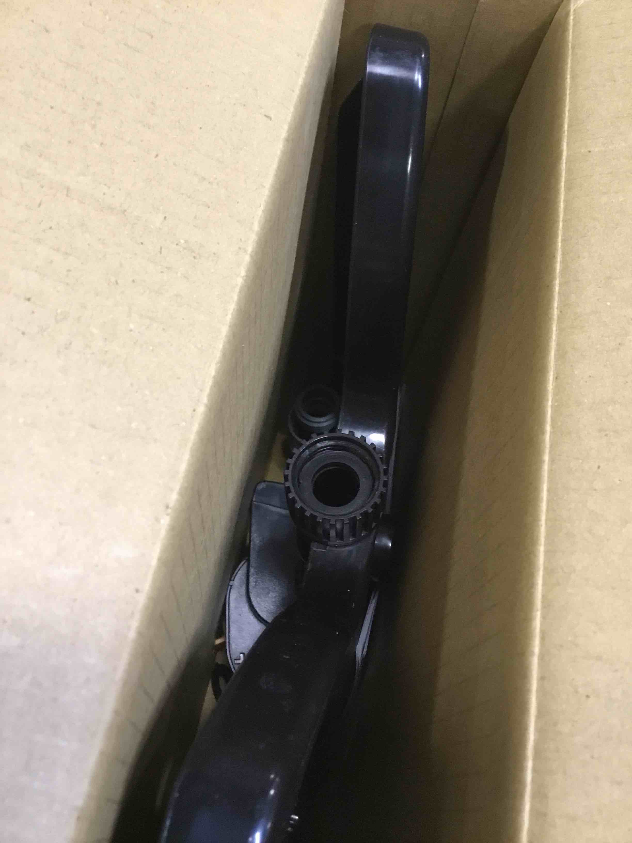 https://s3.amazonaws.com/lotting-images-prod/bidfta/RED6534568_1718910079705.jpeg