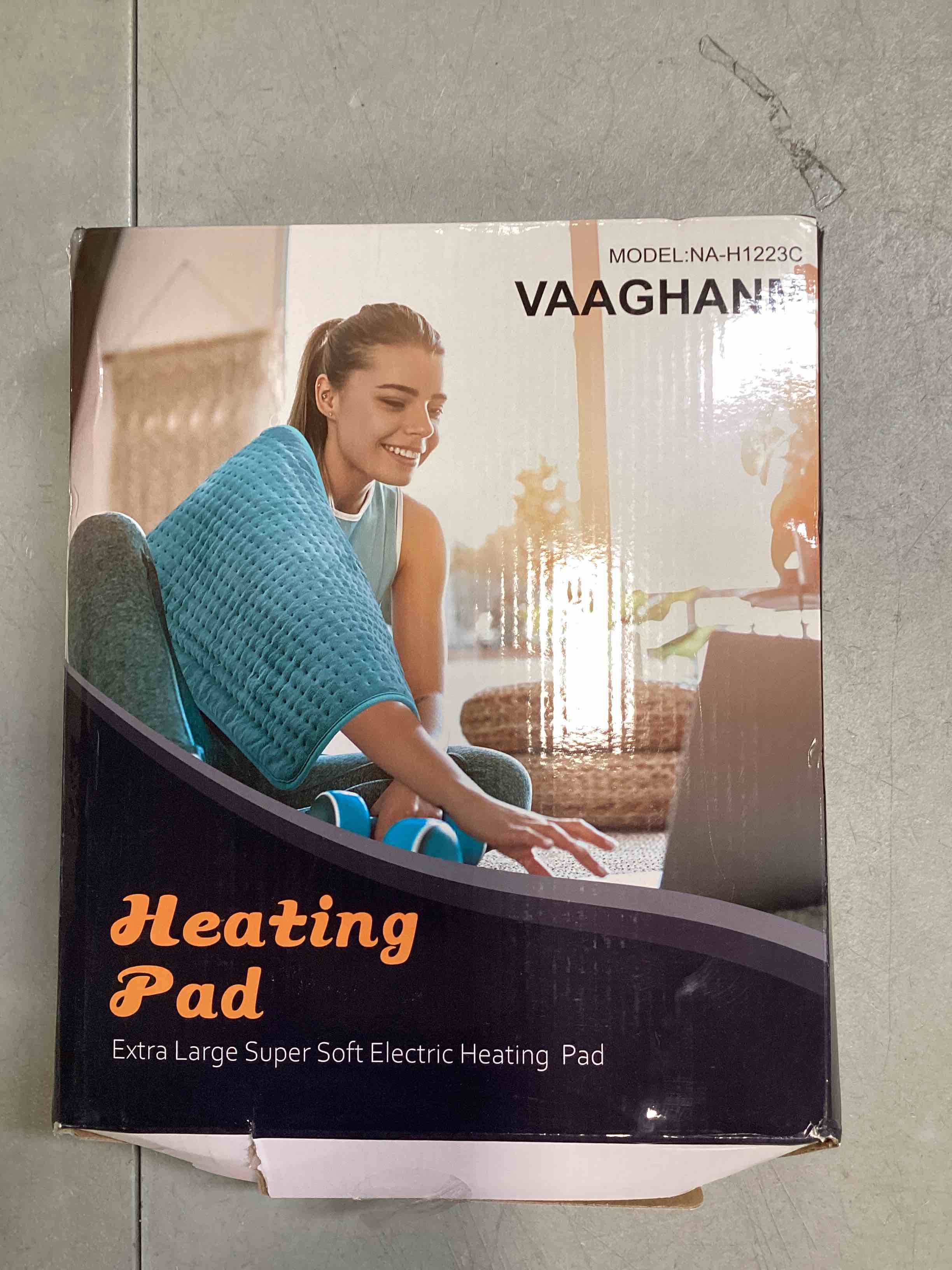 https://s3.amazonaws.com/lotting-images-prod/bidfta/RED6534677_1718980629791.jpeg