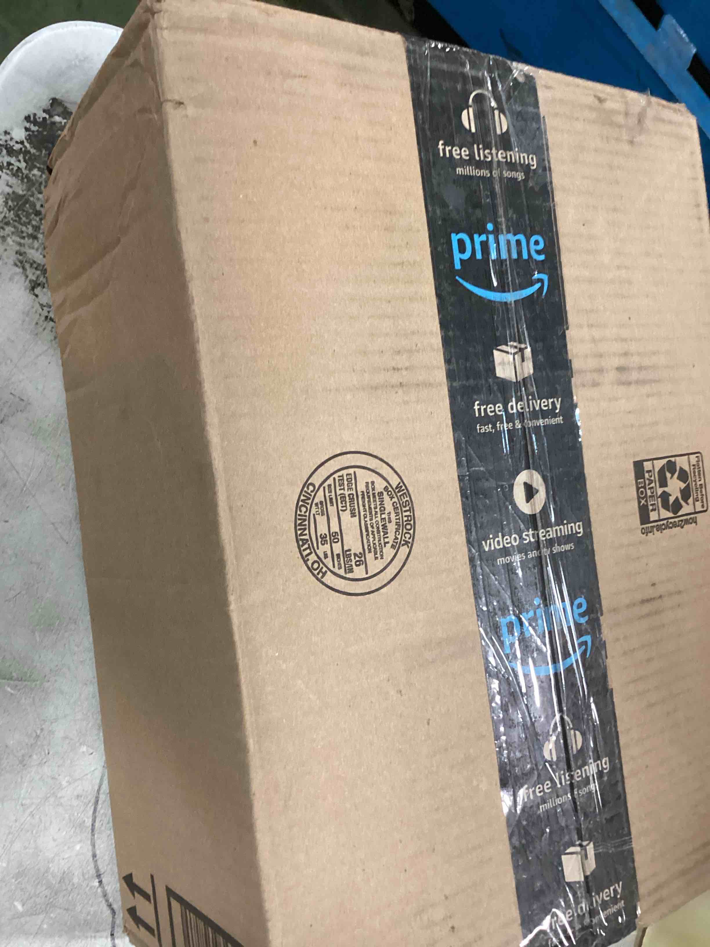 https://s3.amazonaws.com/lotting-images-prod/bidfta/RED6535580_1719424298773.jpeg