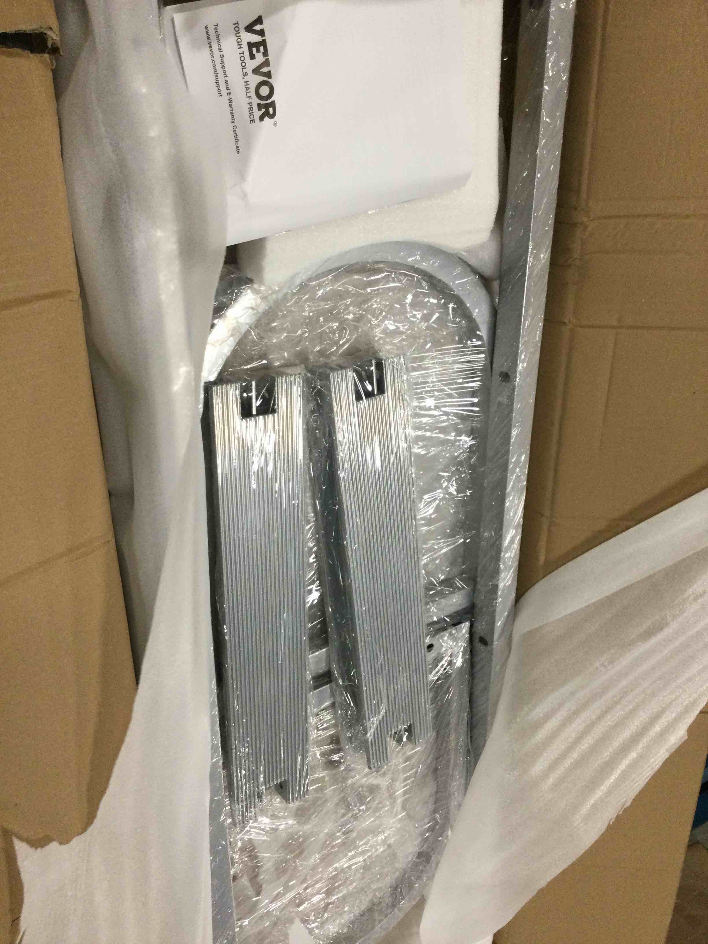 https://s3.amazonaws.com/lotting-images-prod/bidfta/RED6535648_1719448993050.jpeg