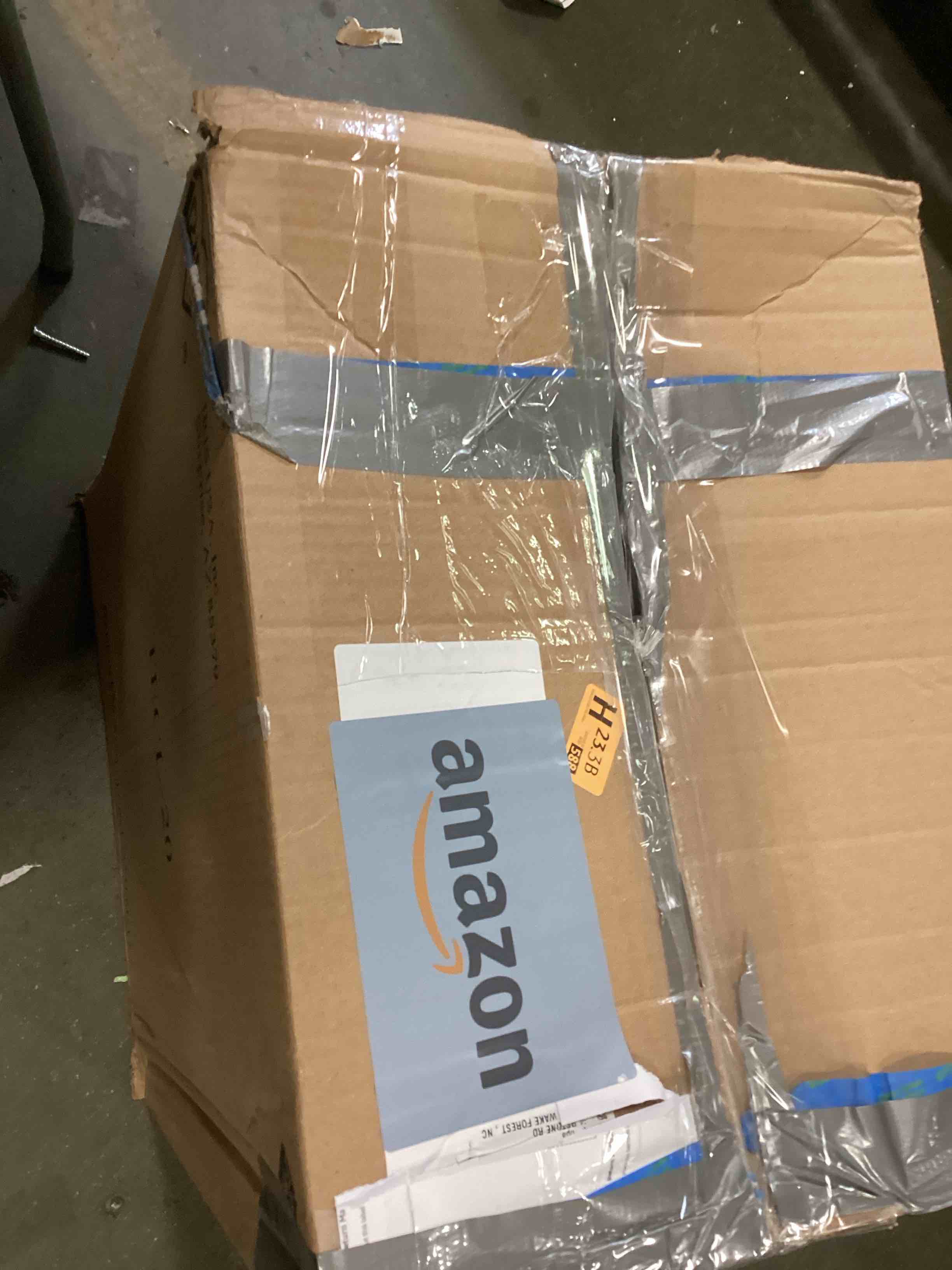 https://s3.amazonaws.com/lotting-images-prod/bidfta/RED6535840_1719505446493.jpeg