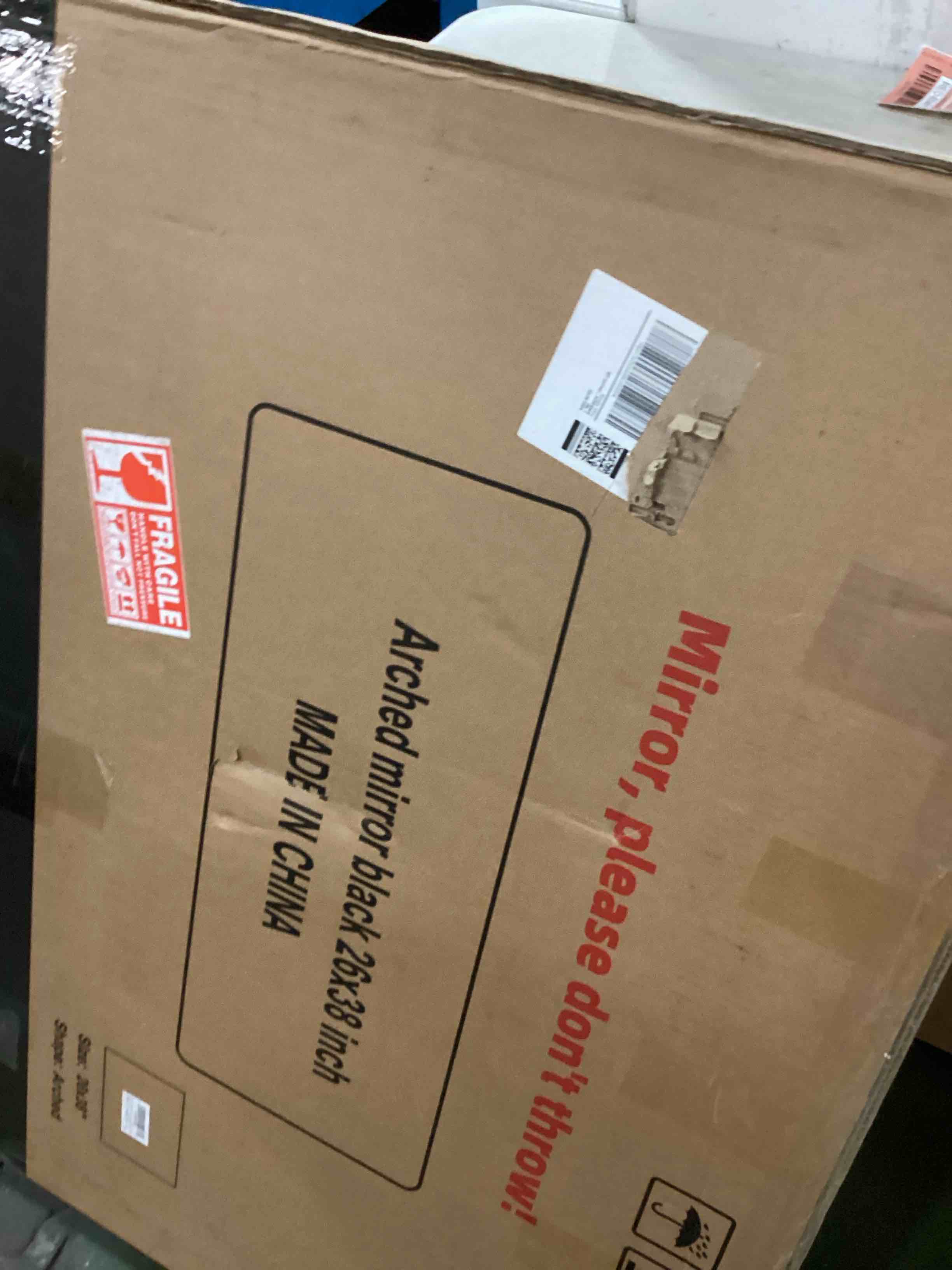 https://s3.amazonaws.com/lotting-images-prod/bidfta/RED6548148_1716578955220.jpeg