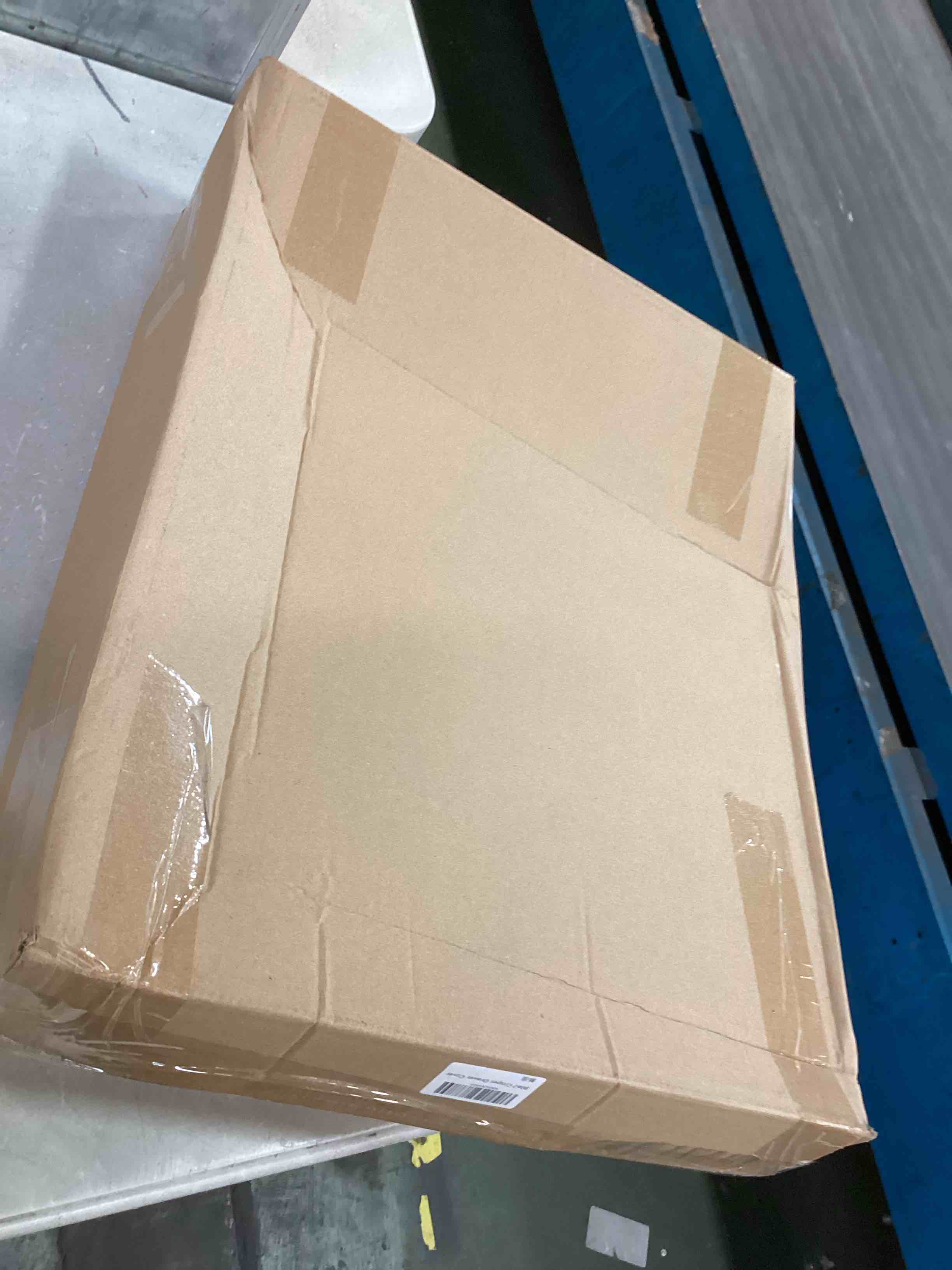 https://s3.amazonaws.com/lotting-images-prod/bidfta/RED6548374_1716898083899.jpeg