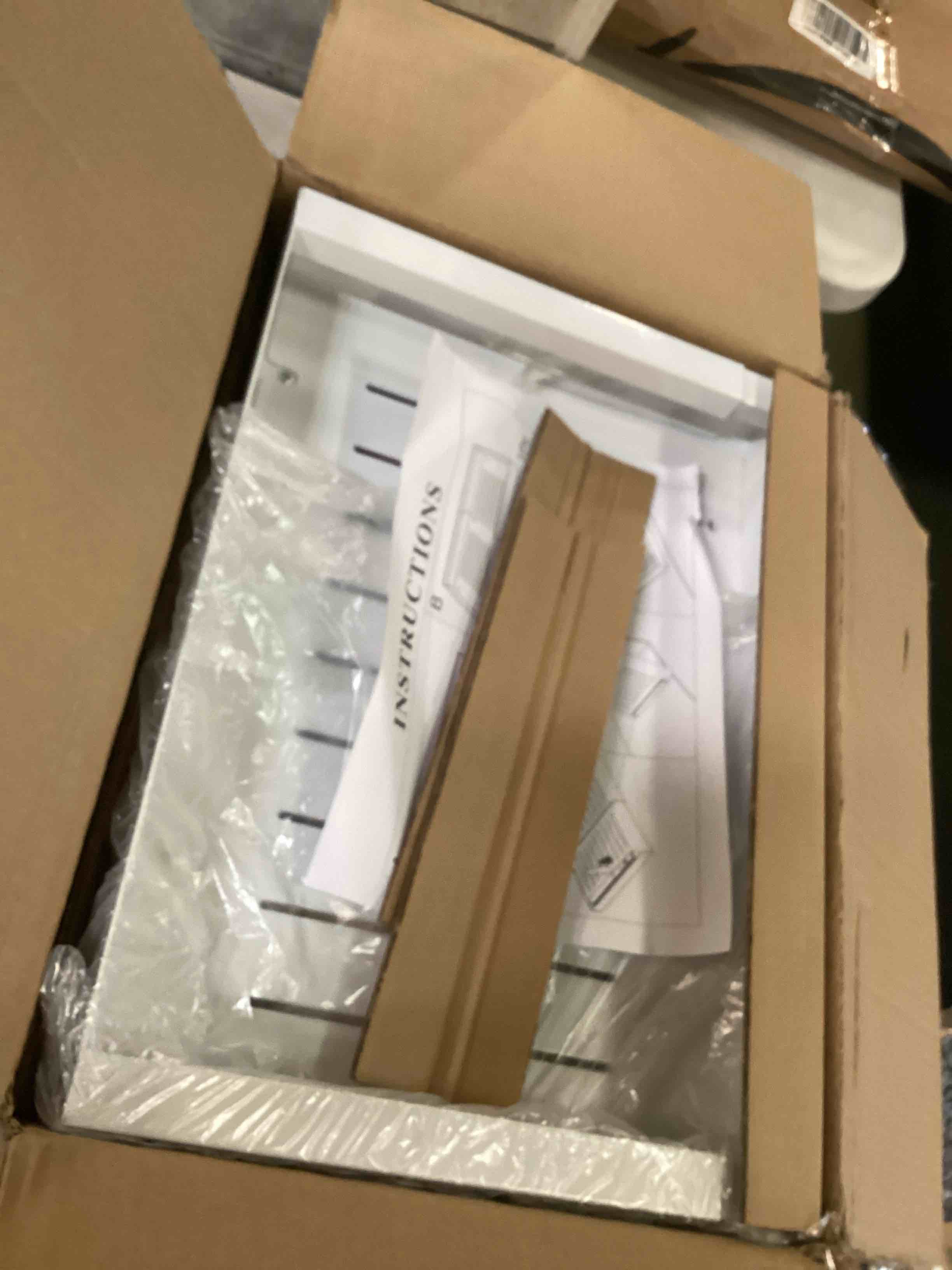 https://s3.amazonaws.com/lotting-images-prod/bidfta/RED6548474_1716909542562.jpeg