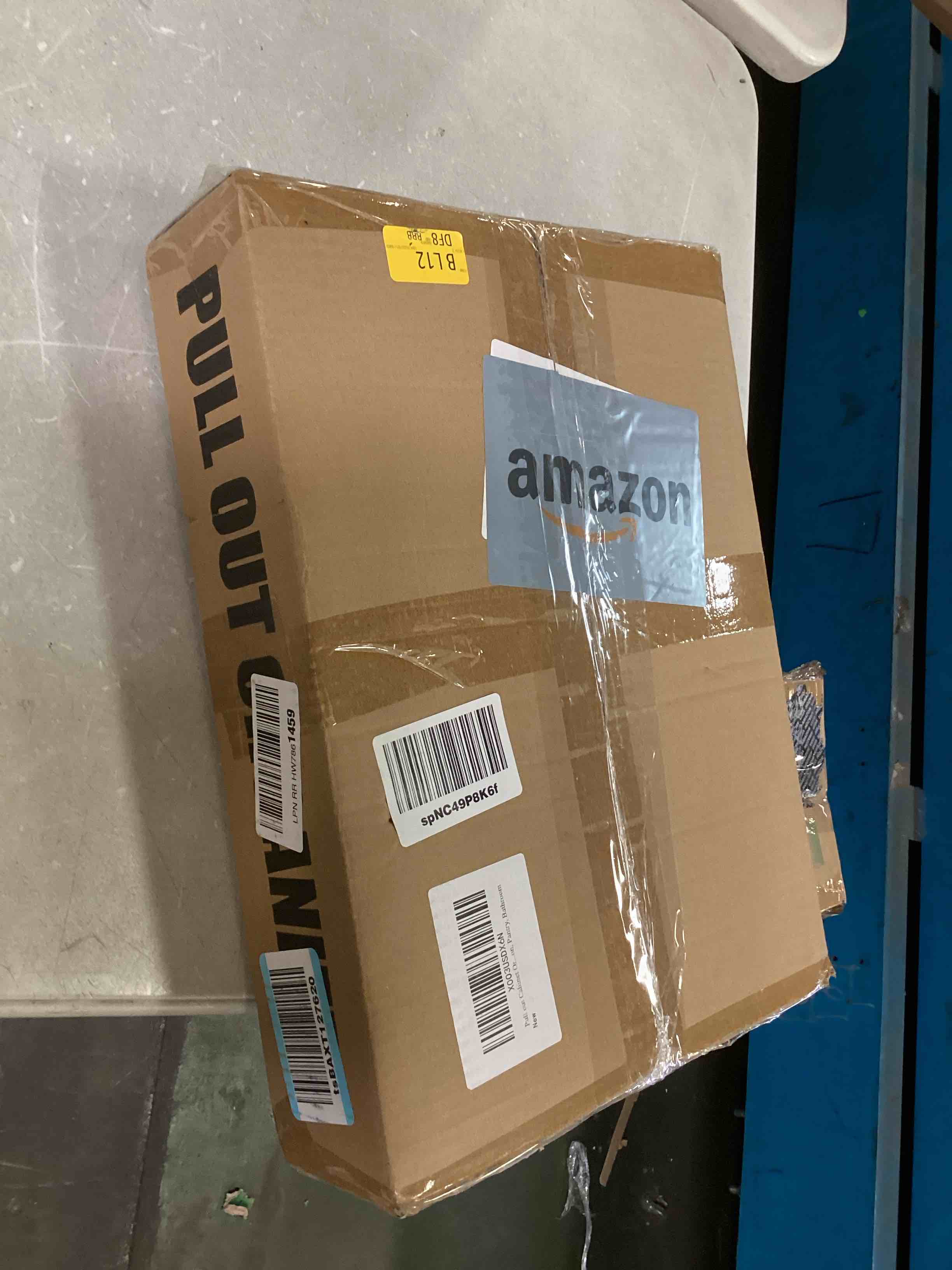 https://s3.amazonaws.com/lotting-images-prod/bidfta/RED6548474_1716909560074.jpeg