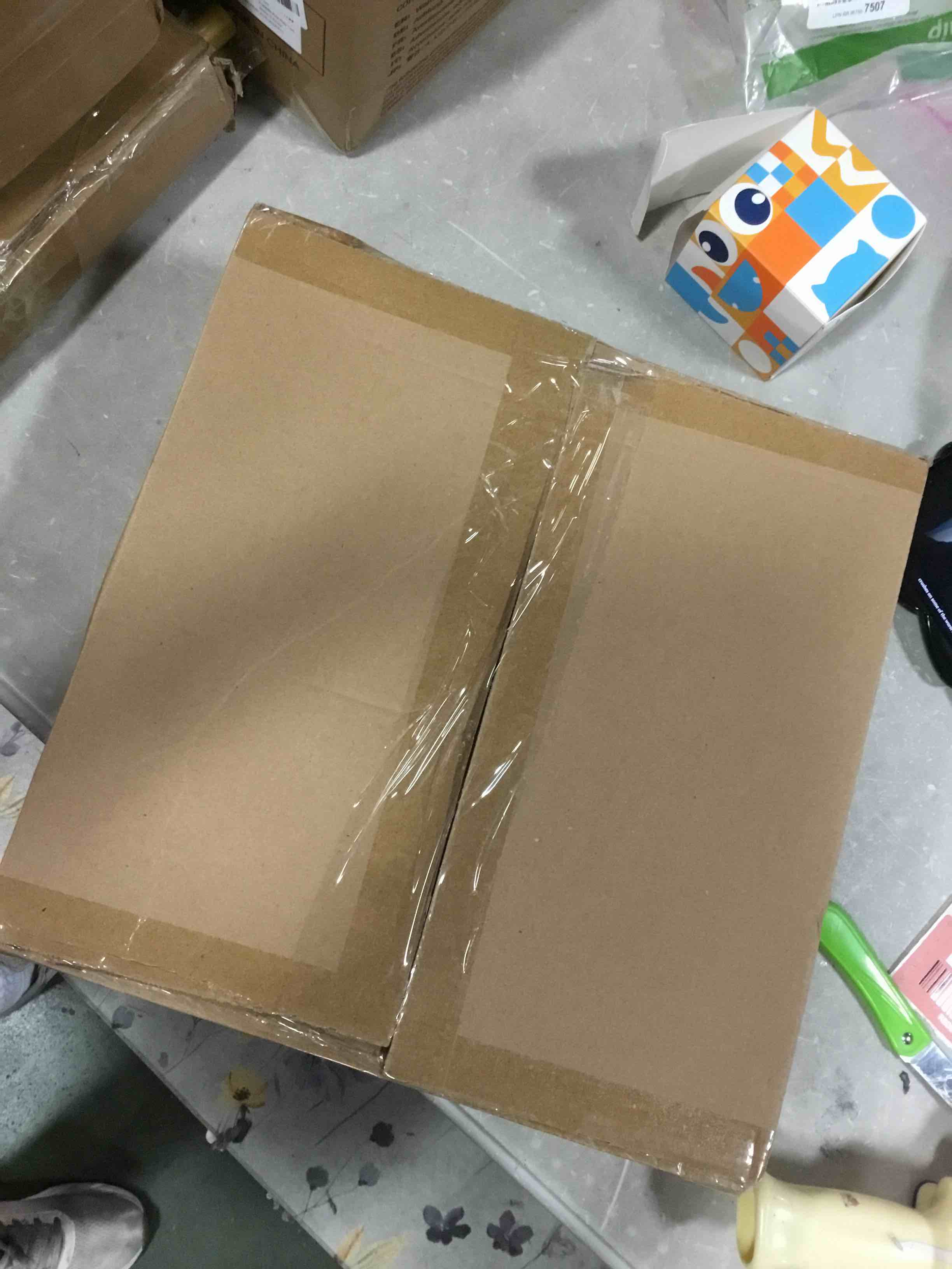 https://s3.amazonaws.com/lotting-images-prod/bidfta/RED6550200_1717081159056.jpeg