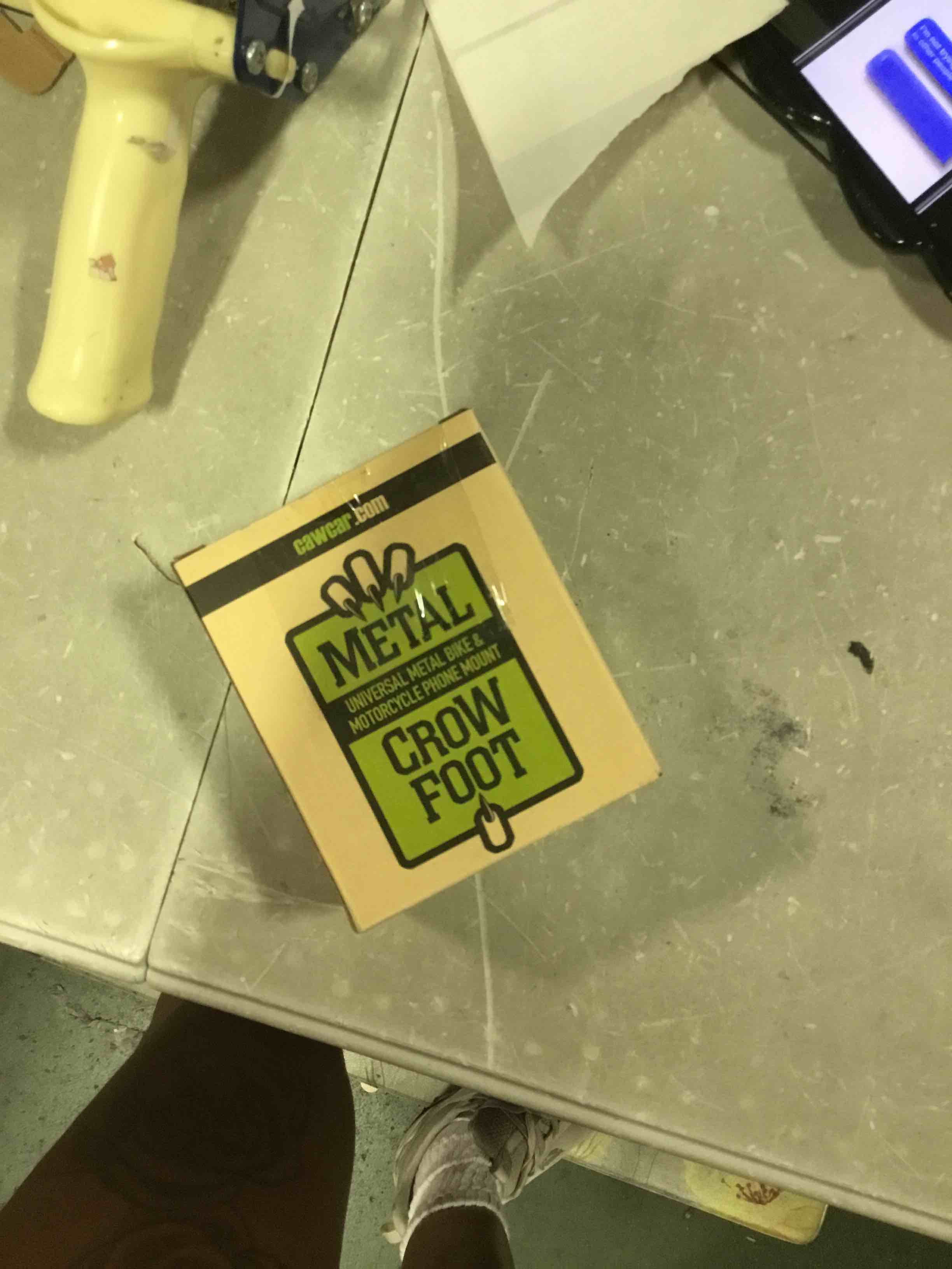https://s3.amazonaws.com/lotting-images-prod/bidfta/RED6550233_1717082563526.jpeg
