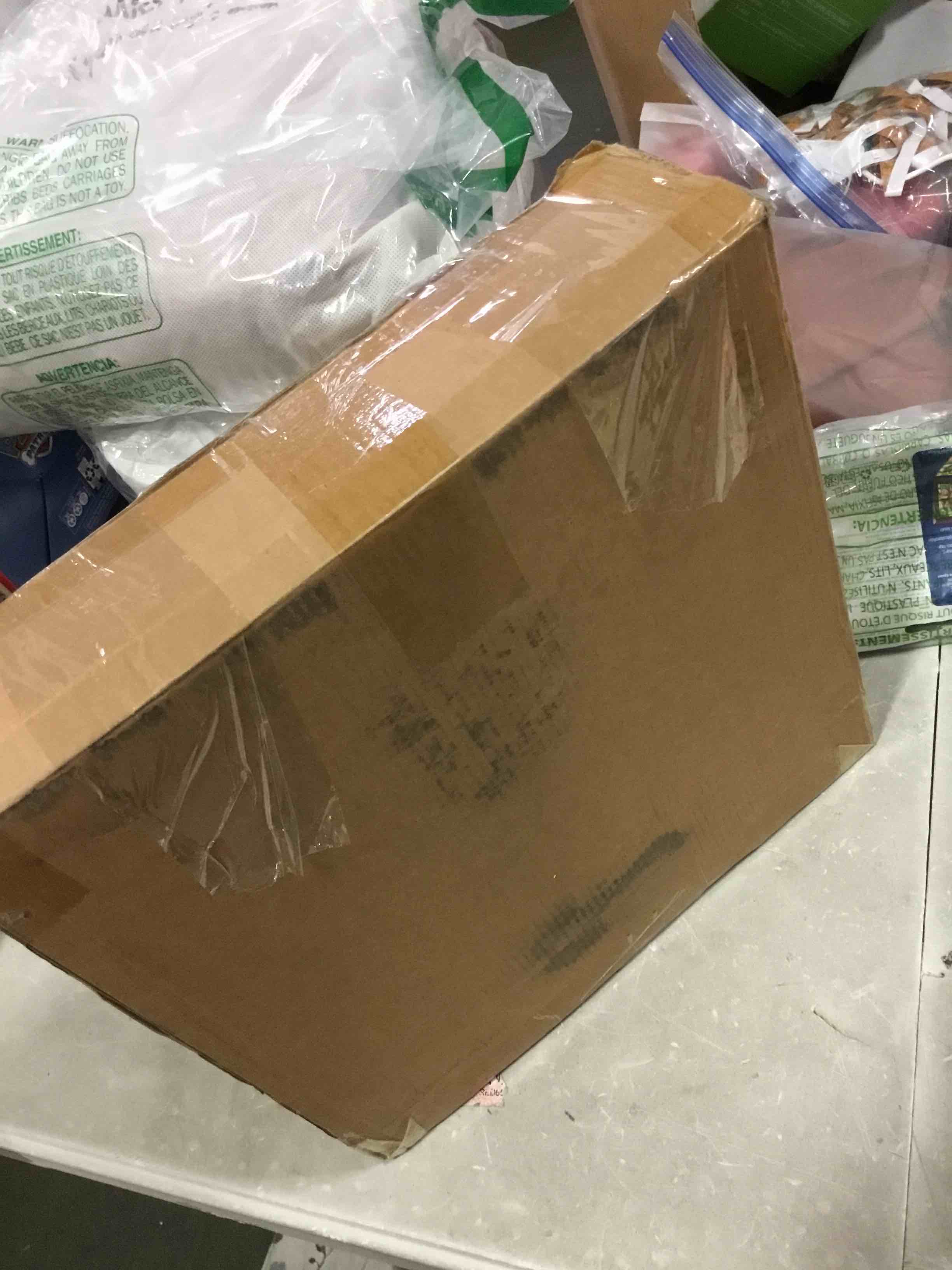 https://s3.amazonaws.com/lotting-images-prod/bidfta/RED6550246_1717083692910.jpeg
