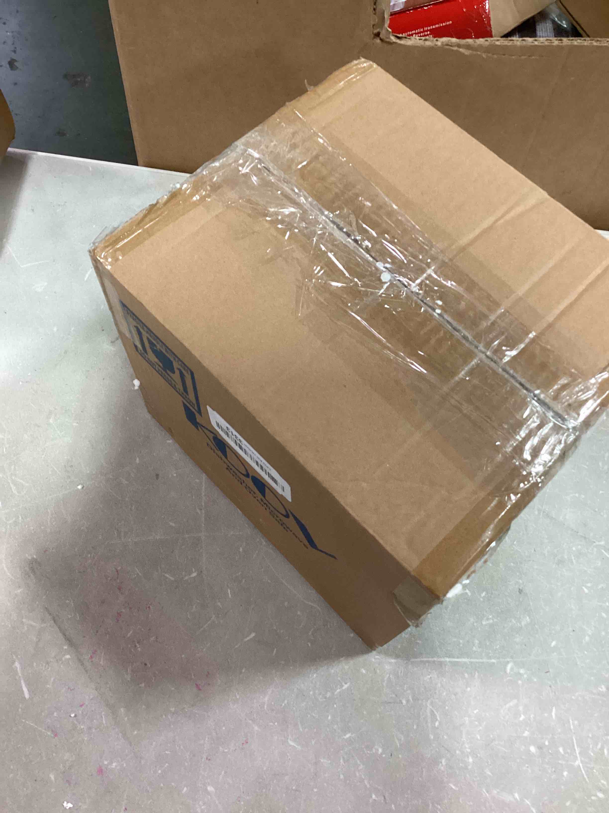https://s3.amazonaws.com/lotting-images-prod/bidfta/RED6550499_1717159921629.jpeg