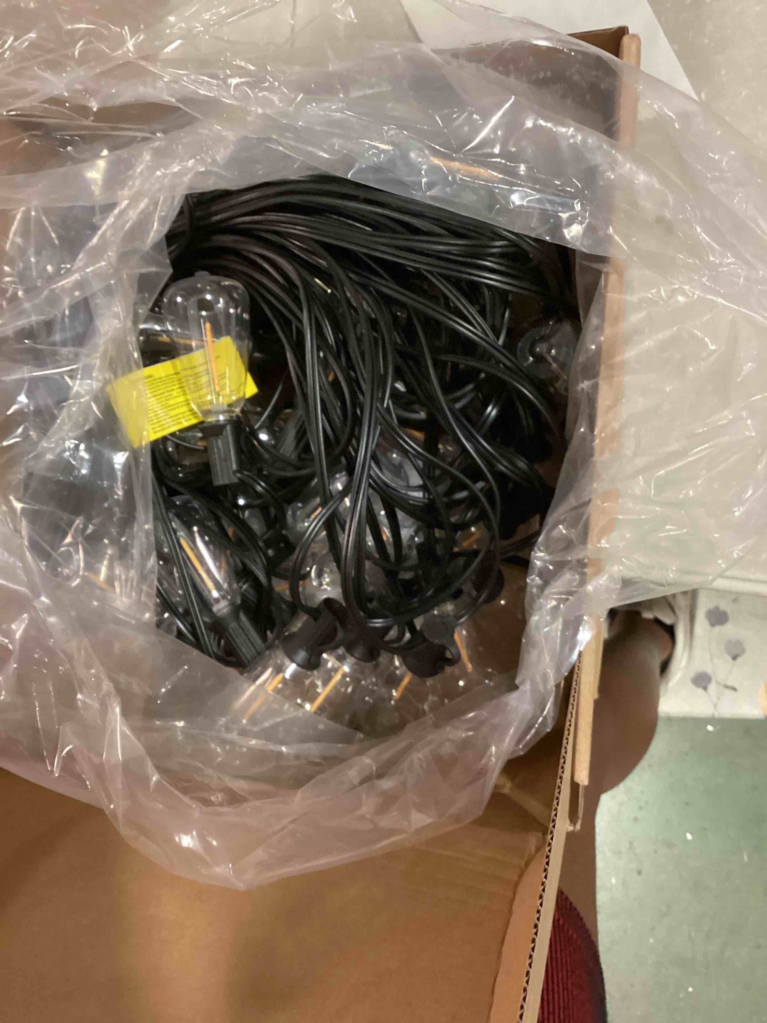 https://s3.amazonaws.com/lotting-images-prod/bidfta/RED6550536_1717163462837.jpeg