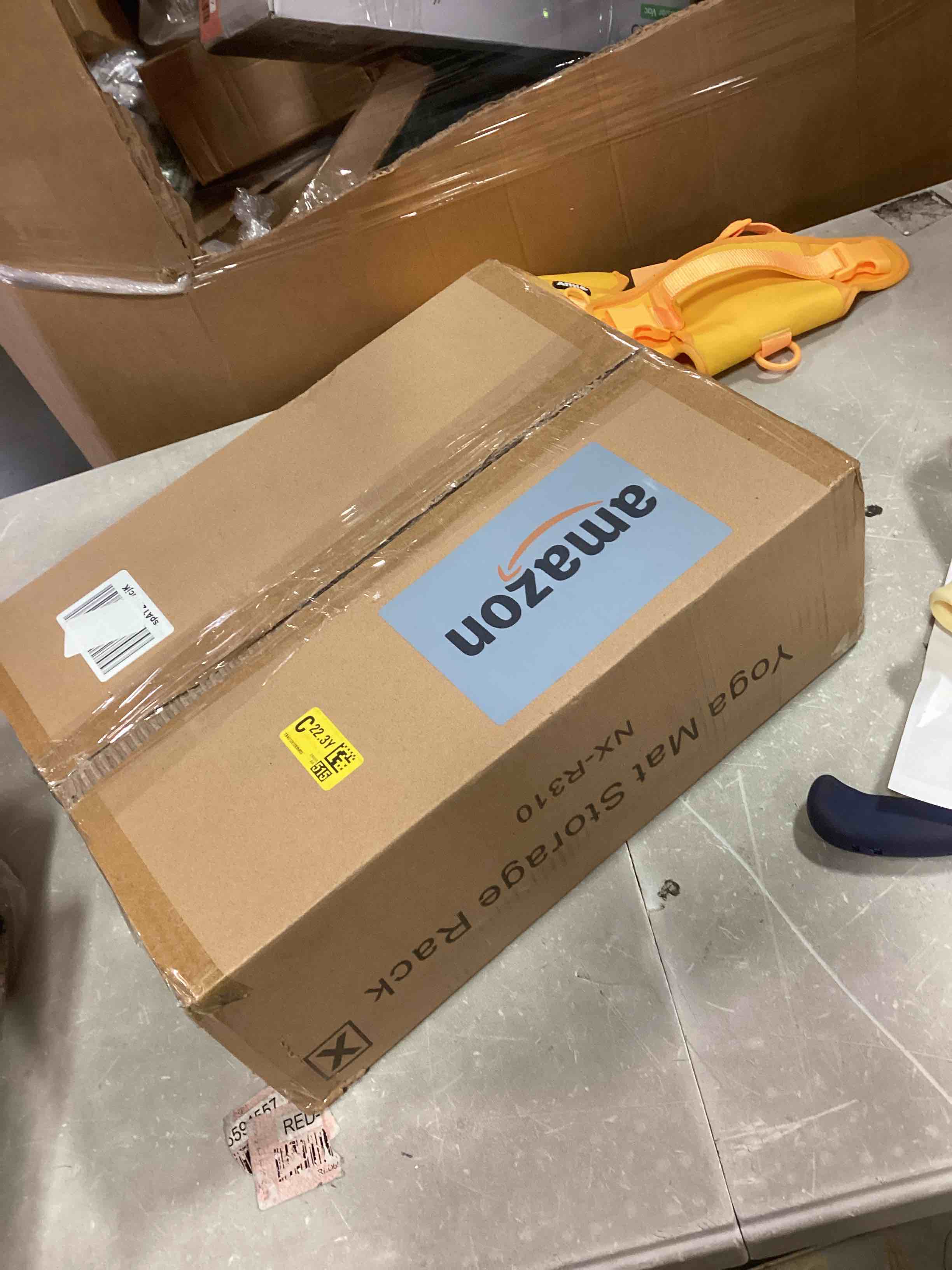 https://s3.amazonaws.com/lotting-images-prod/bidfta/RED6550560_1717166447163.jpeg