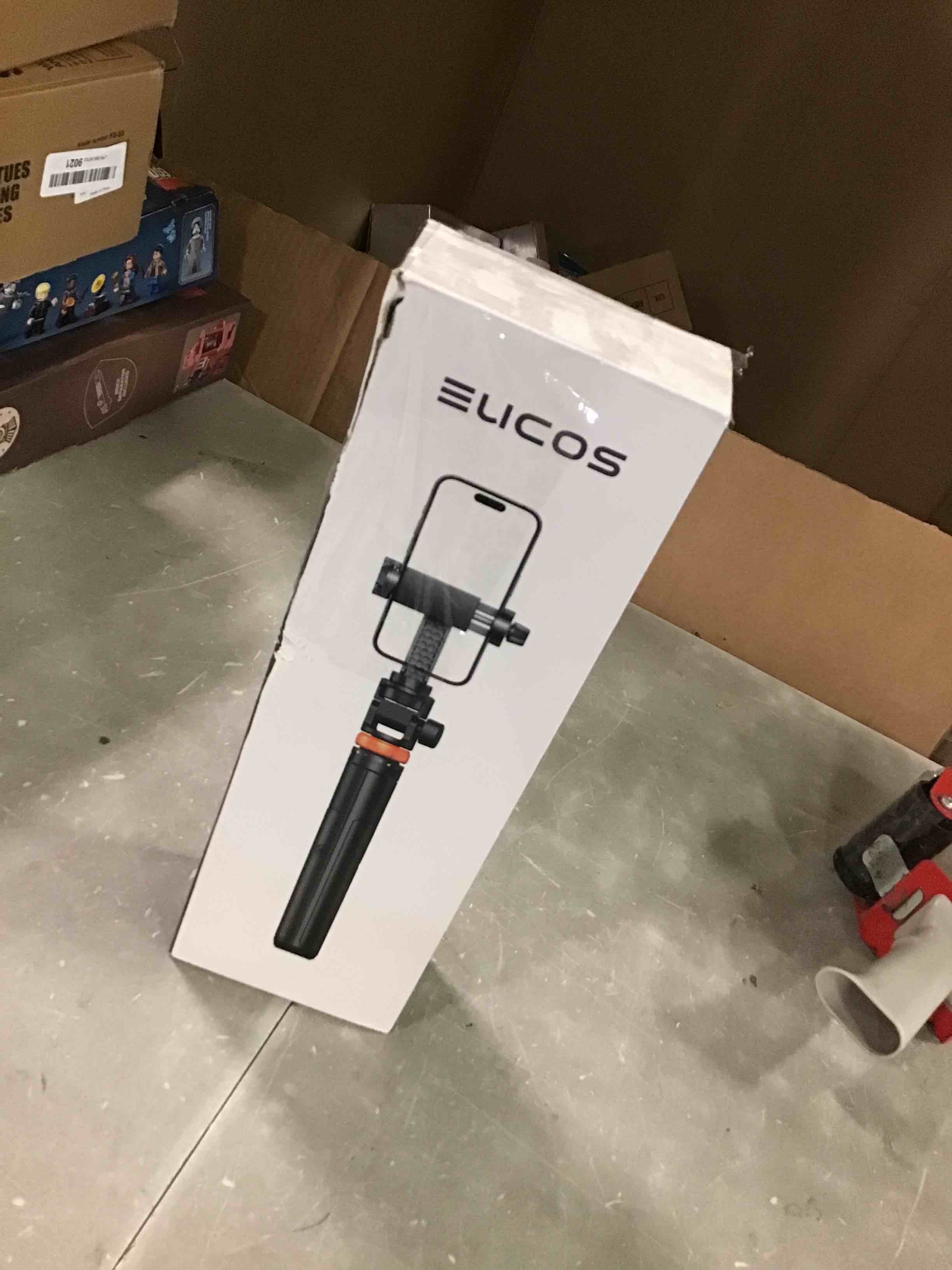 https://s3.amazonaws.com/lotting-images-prod/bidfta/RED6551219_1716903414498.jpeg