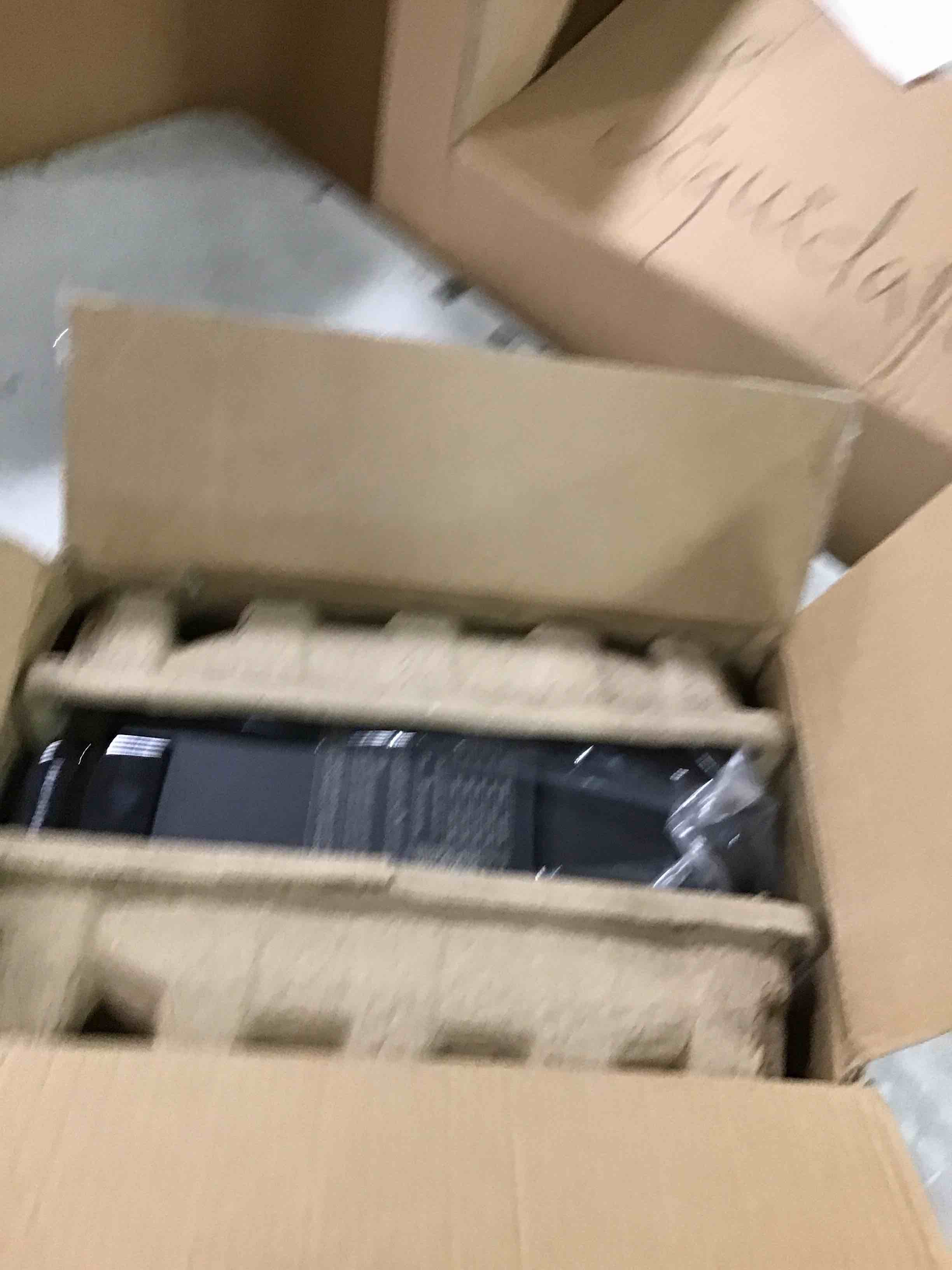 https://s3.amazonaws.com/lotting-images-prod/bidfta/RED6551318_1716918733205.jpeg