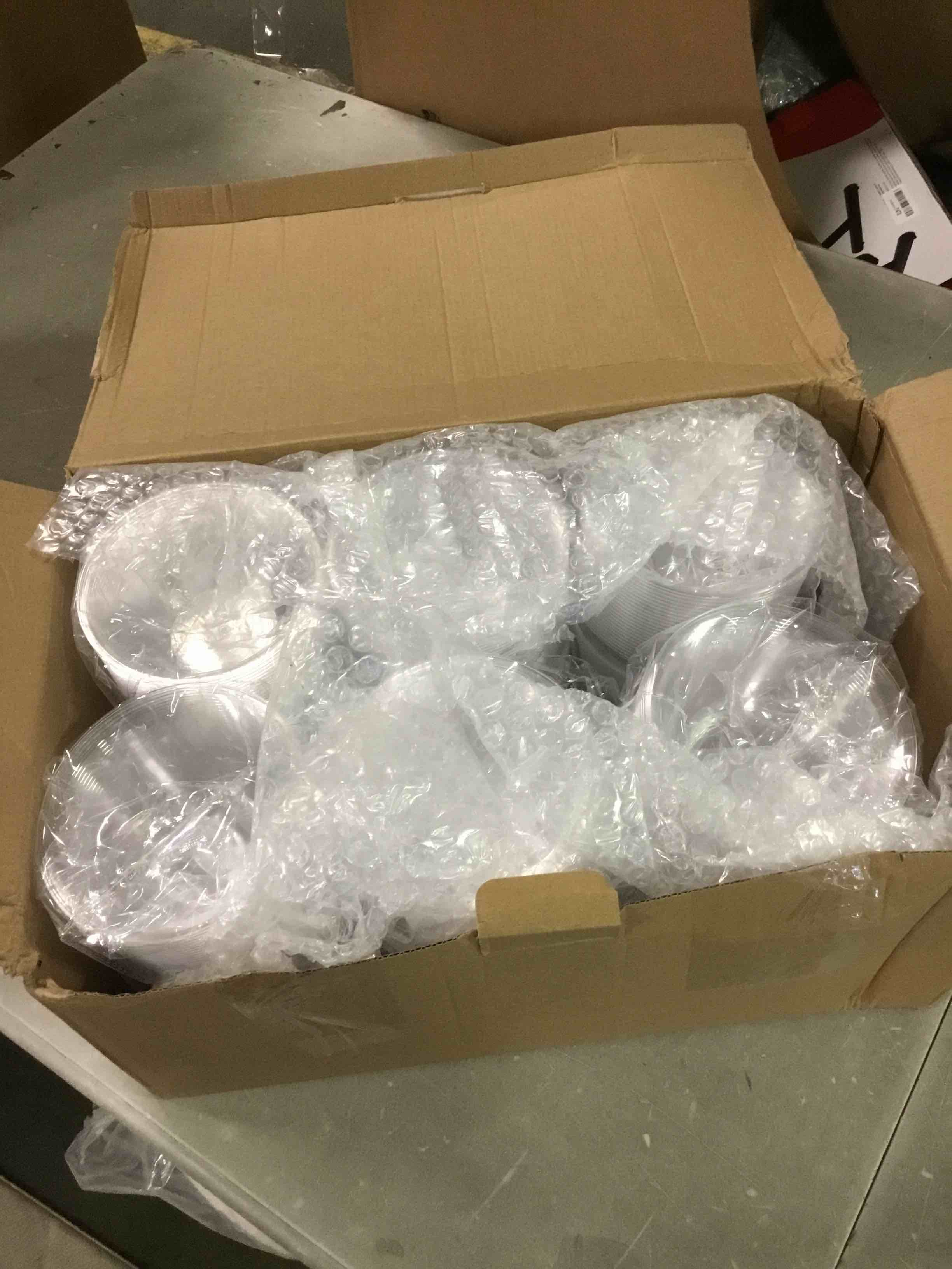 https://s3.amazonaws.com/lotting-images-prod/bidfta/RED6551939_1717157917103.jpeg