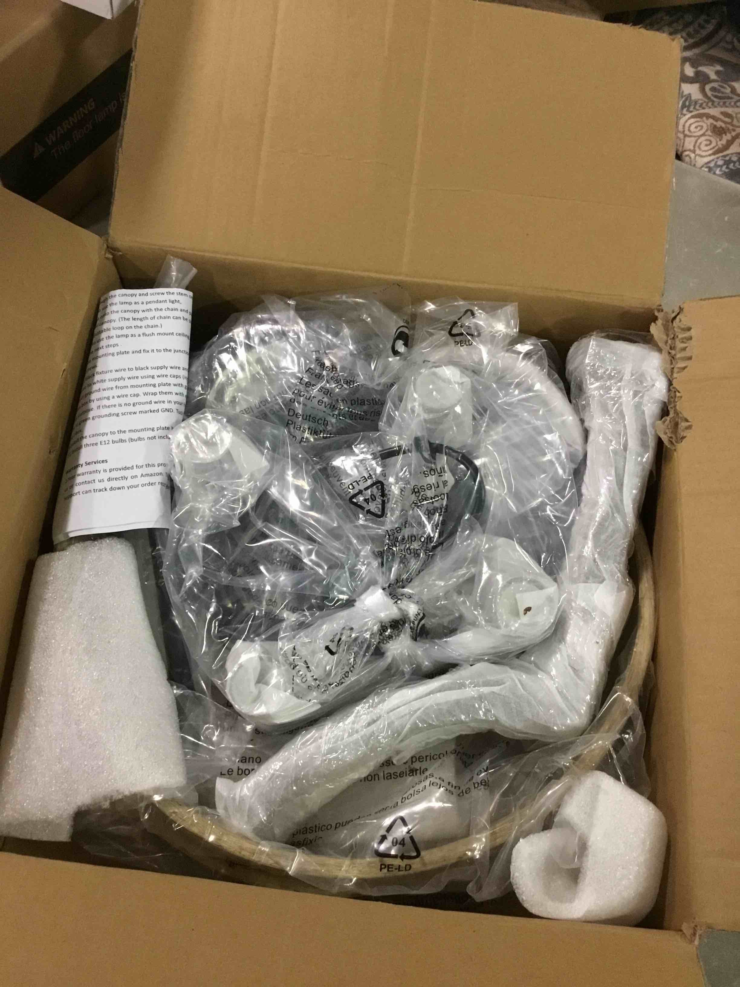 https://s3.amazonaws.com/lotting-images-prod/bidfta/RED6552060_1717169212985.jpeg