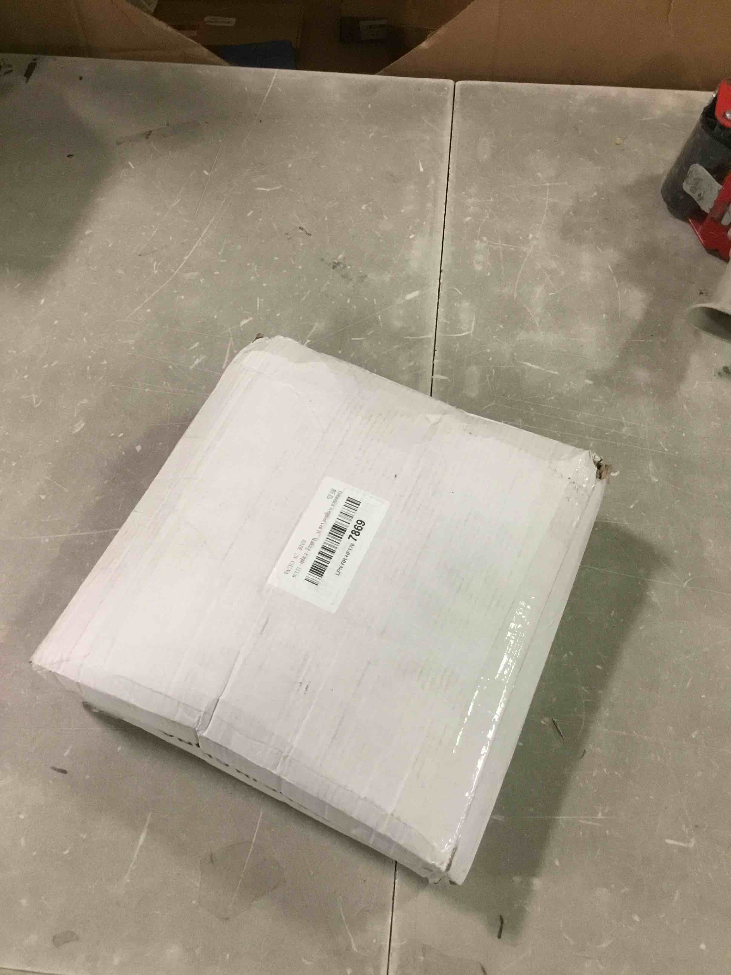 https://s3.amazonaws.com/lotting-images-prod/bidfta/RED6552131_1717176747147.jpeg