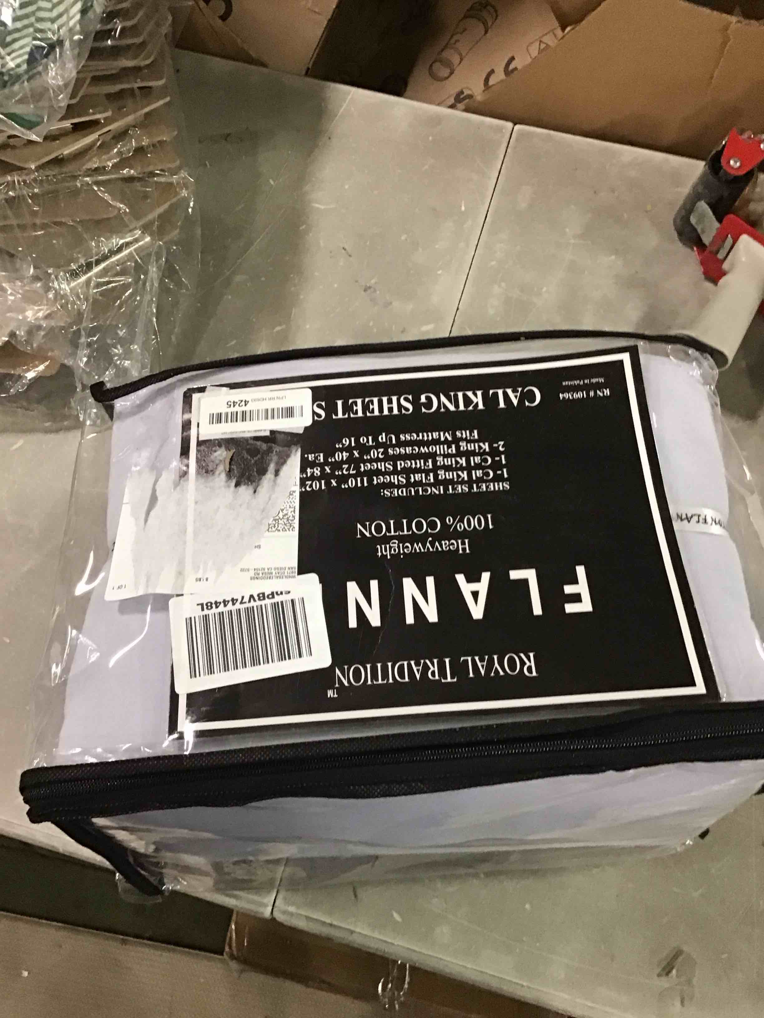 https://s3.amazonaws.com/lotting-images-prod/bidfta/RED6552190_1717182402762.jpeg