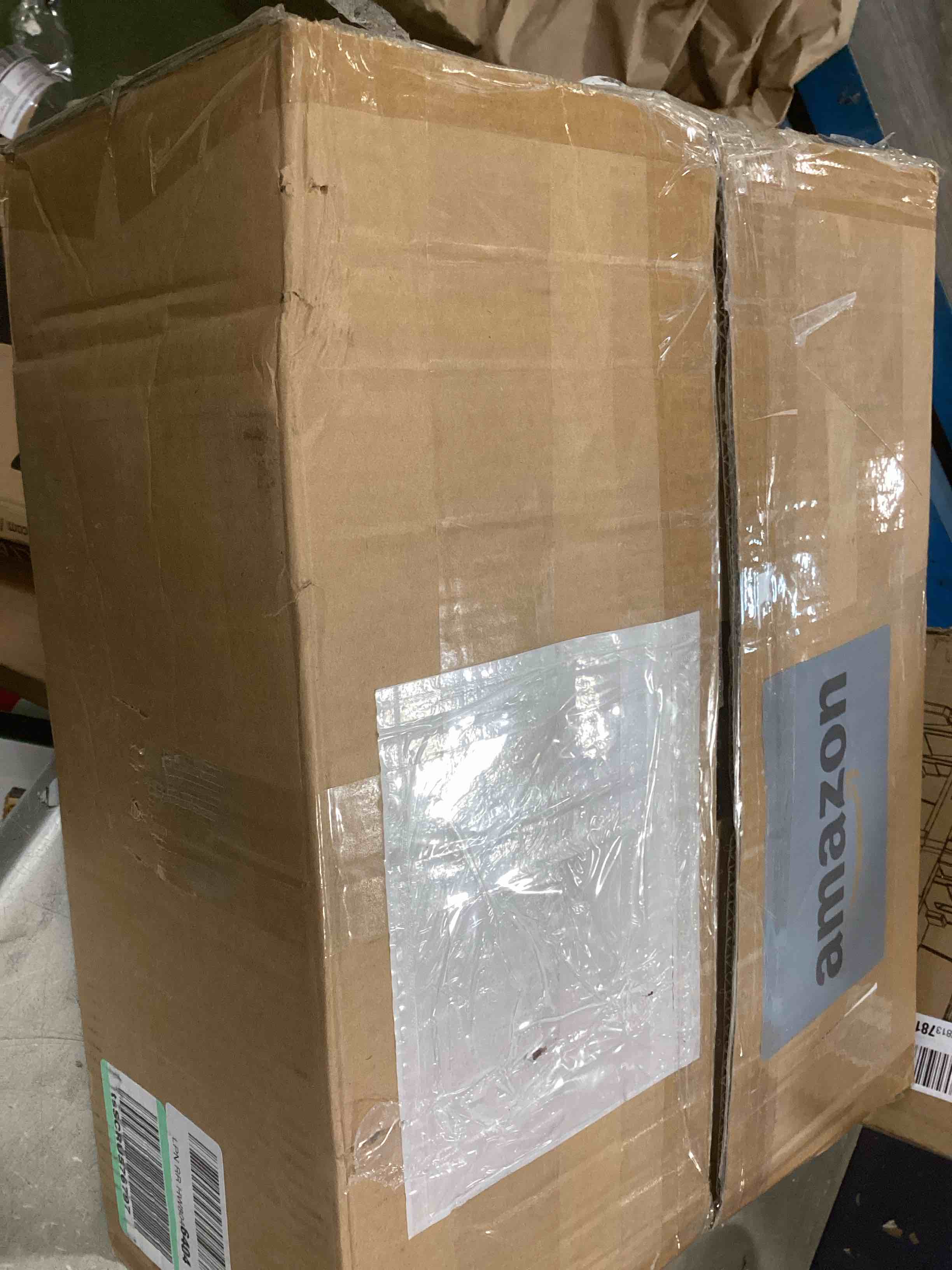 https://s3.amazonaws.com/lotting-images-prod/bidfta/RED6552593_1717010673520.jpeg
