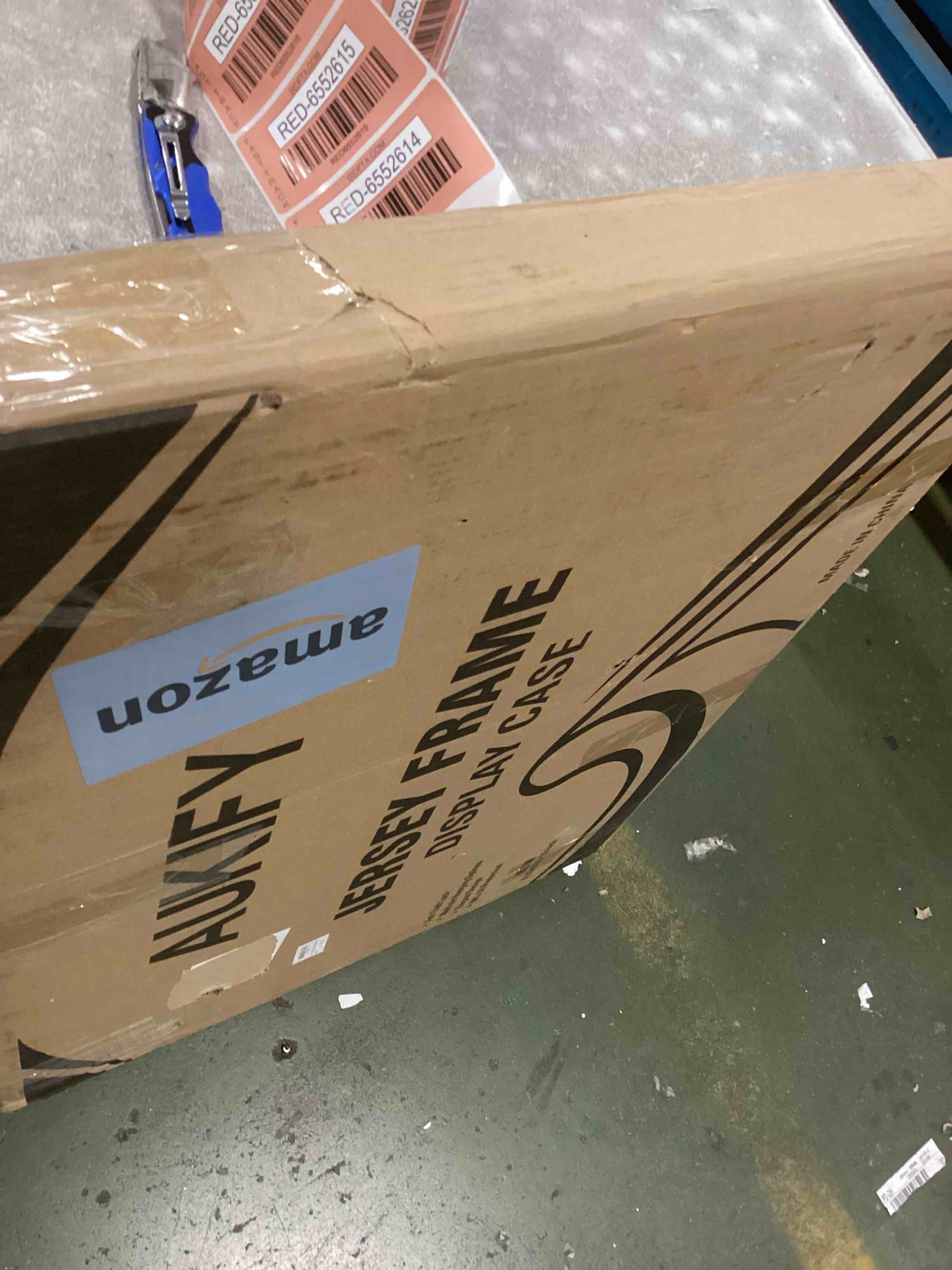https://s3.amazonaws.com/lotting-images-prod/bidfta/RED6552614_1716897667157.jpeg