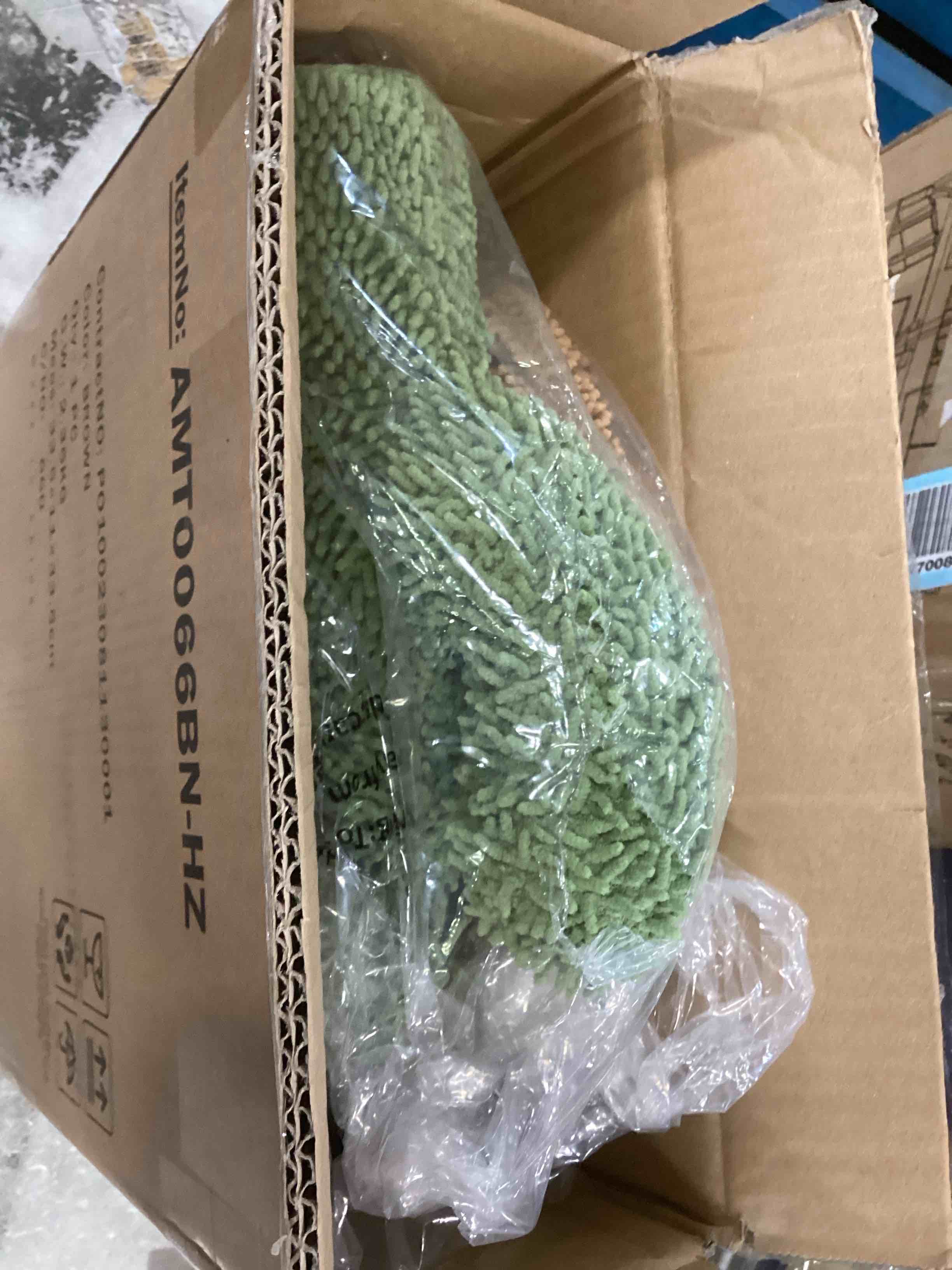 https://s3.amazonaws.com/lotting-images-prod/bidfta/RED6553083_1717013463402.jpeg