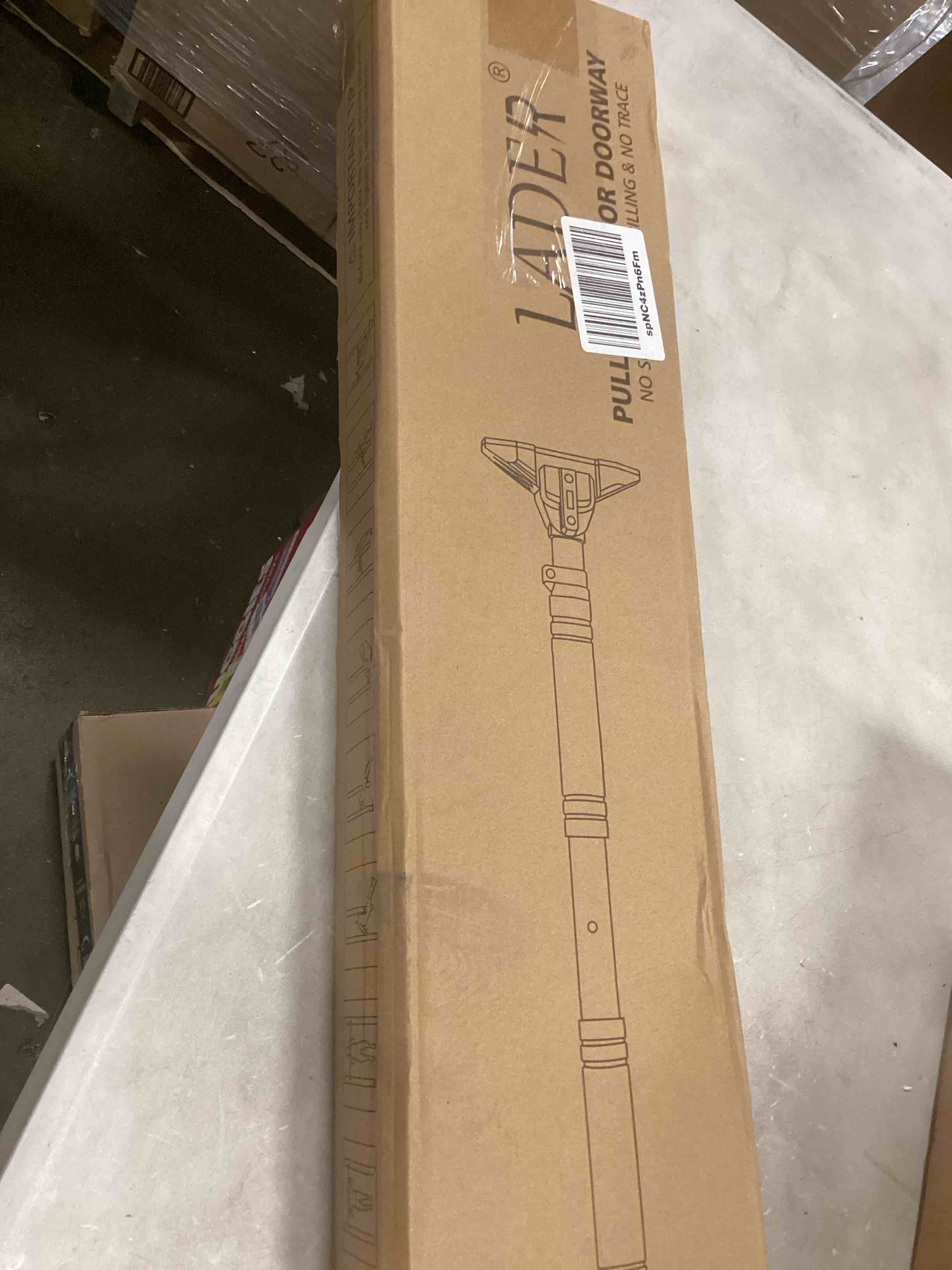 https://s3.amazonaws.com/lotting-images-prod/bidfta/RED6553161_1717075375369.jpeg