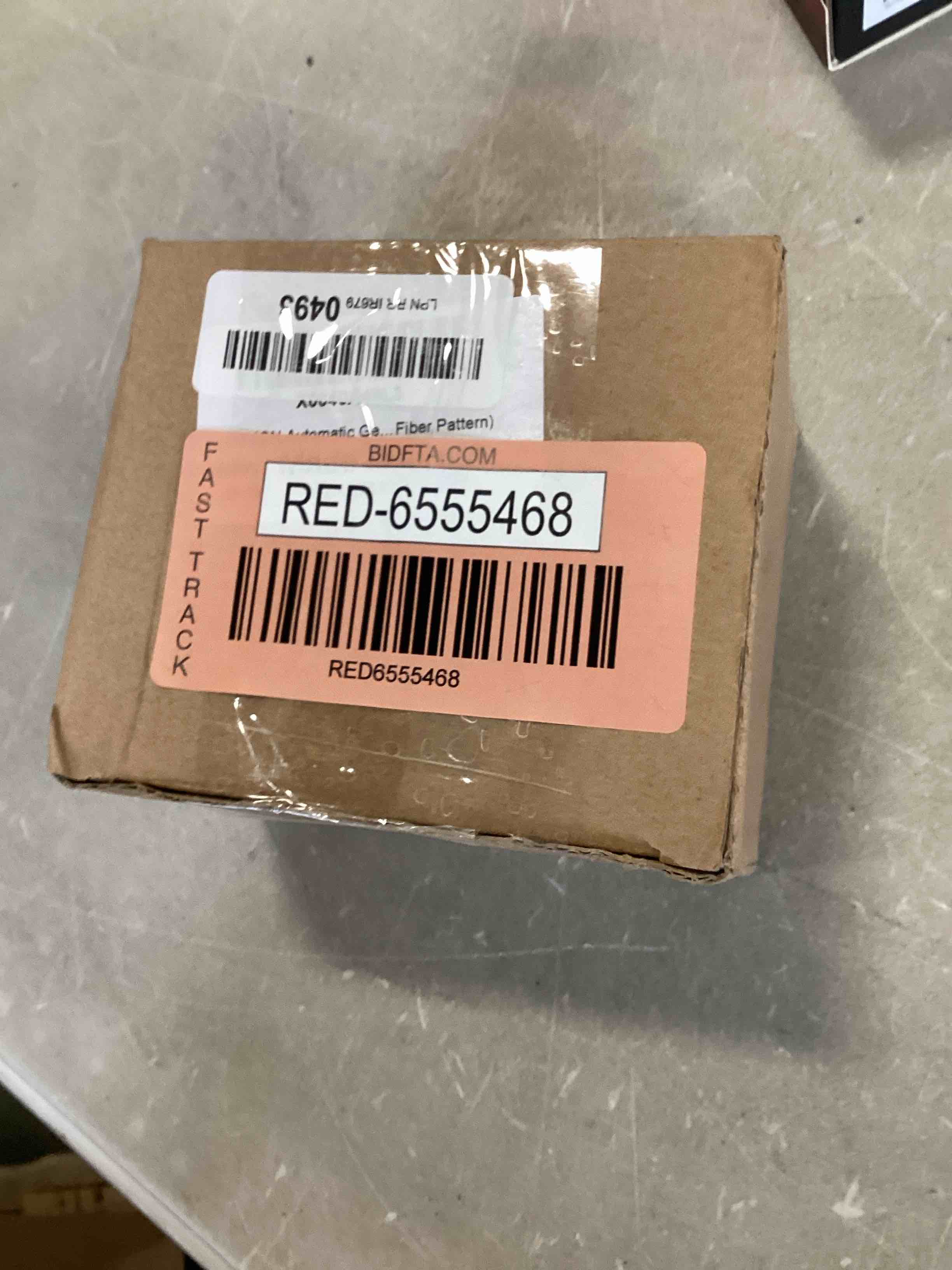 https://s3.amazonaws.com/lotting-images-prod/bidfta/RED6555468_1716579657873.jpeg