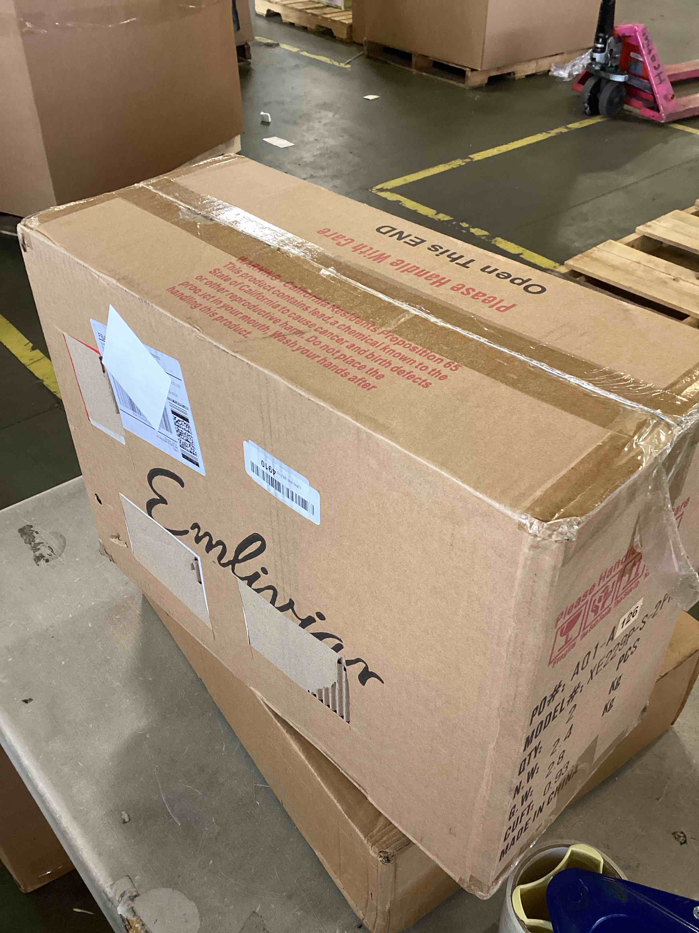 https://s3.amazonaws.com/lotting-images-prod/bidfta/RED6556242_1717513239931.jpeg