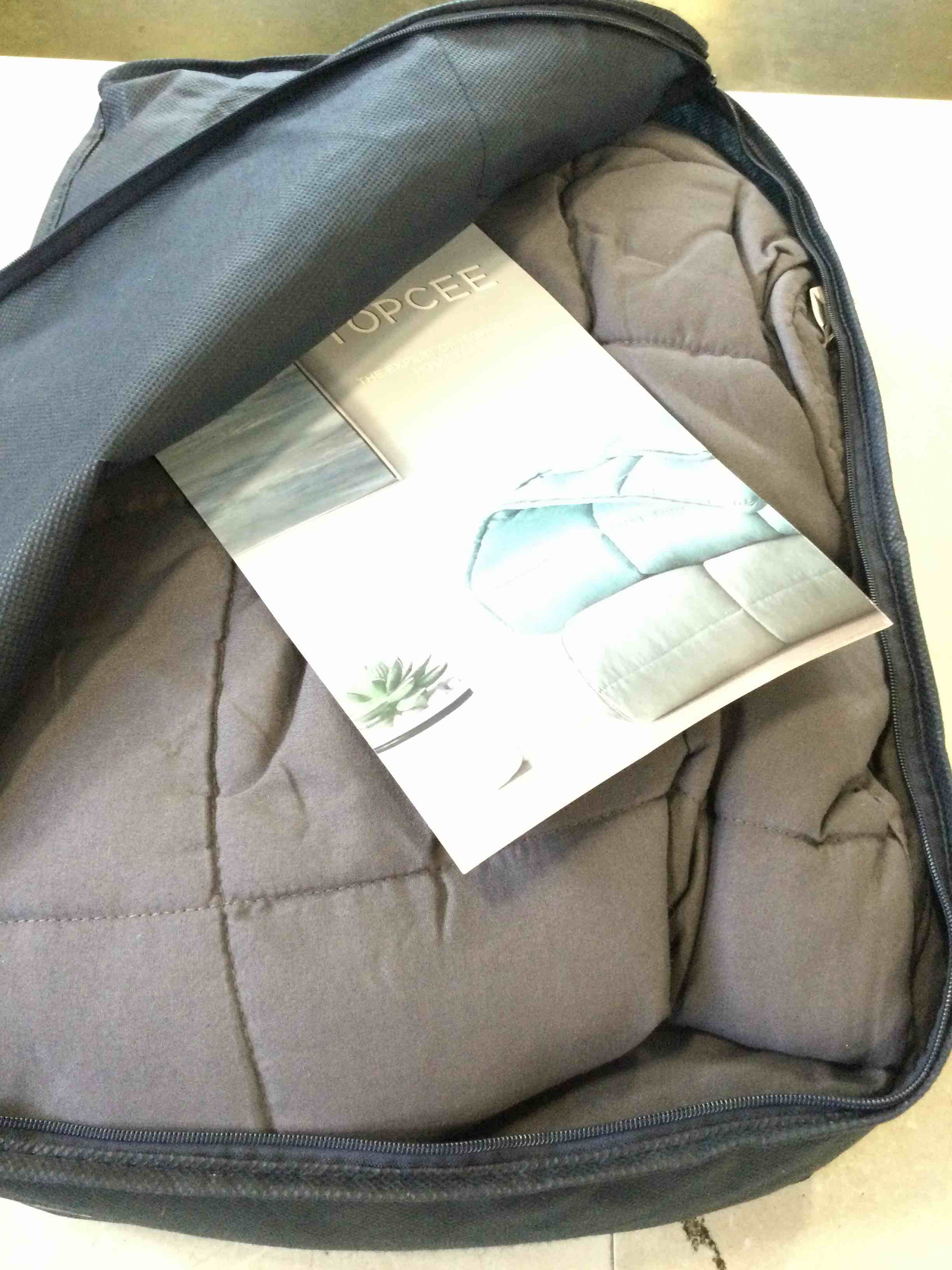 https://s3.amazonaws.com/lotting-images-prod/bidfta/RED6557238_1716926967282.jpeg
