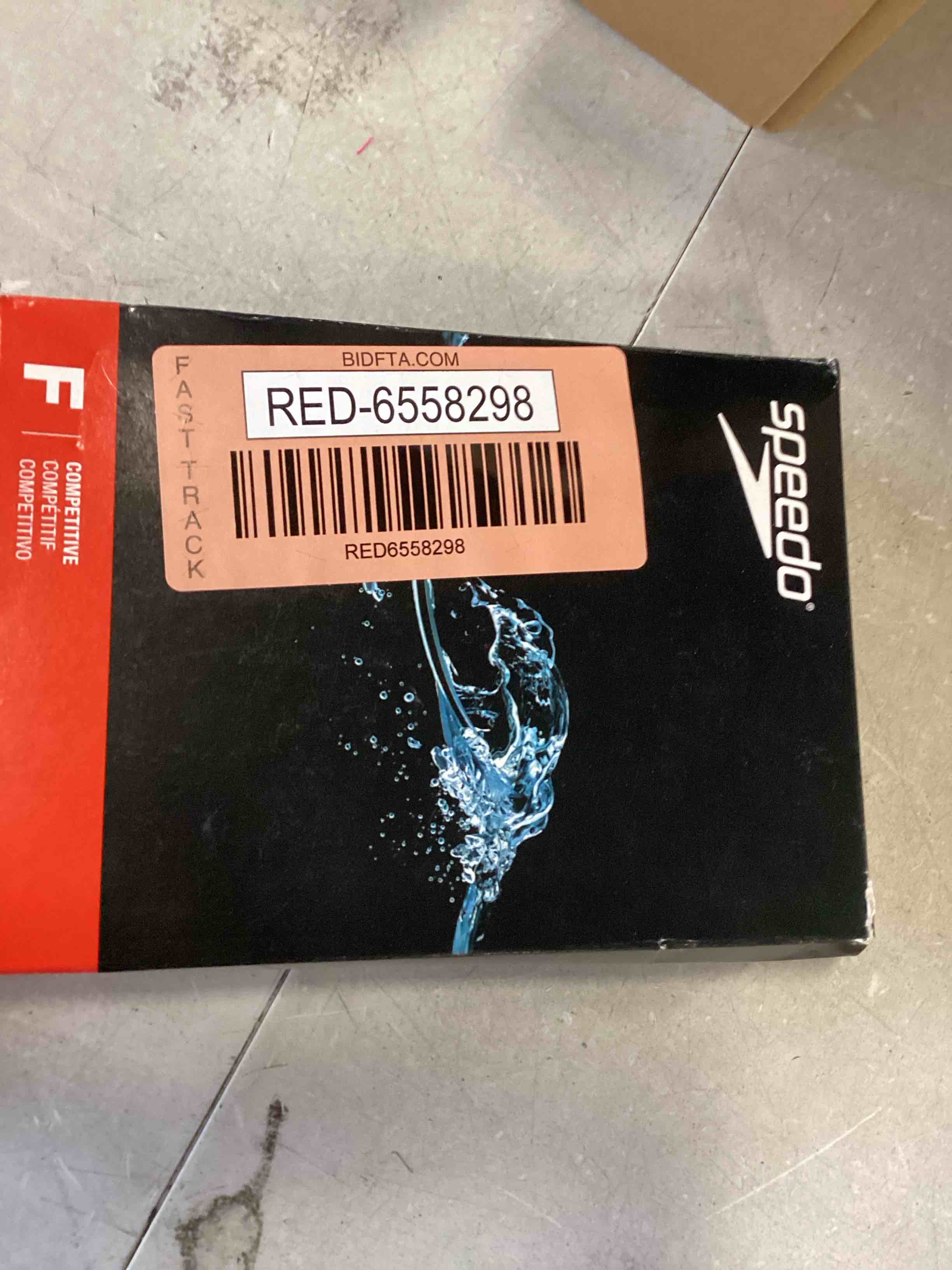 https://s3.amazonaws.com/lotting-images-prod/bidfta/RED6558298_1717244611133.jpeg