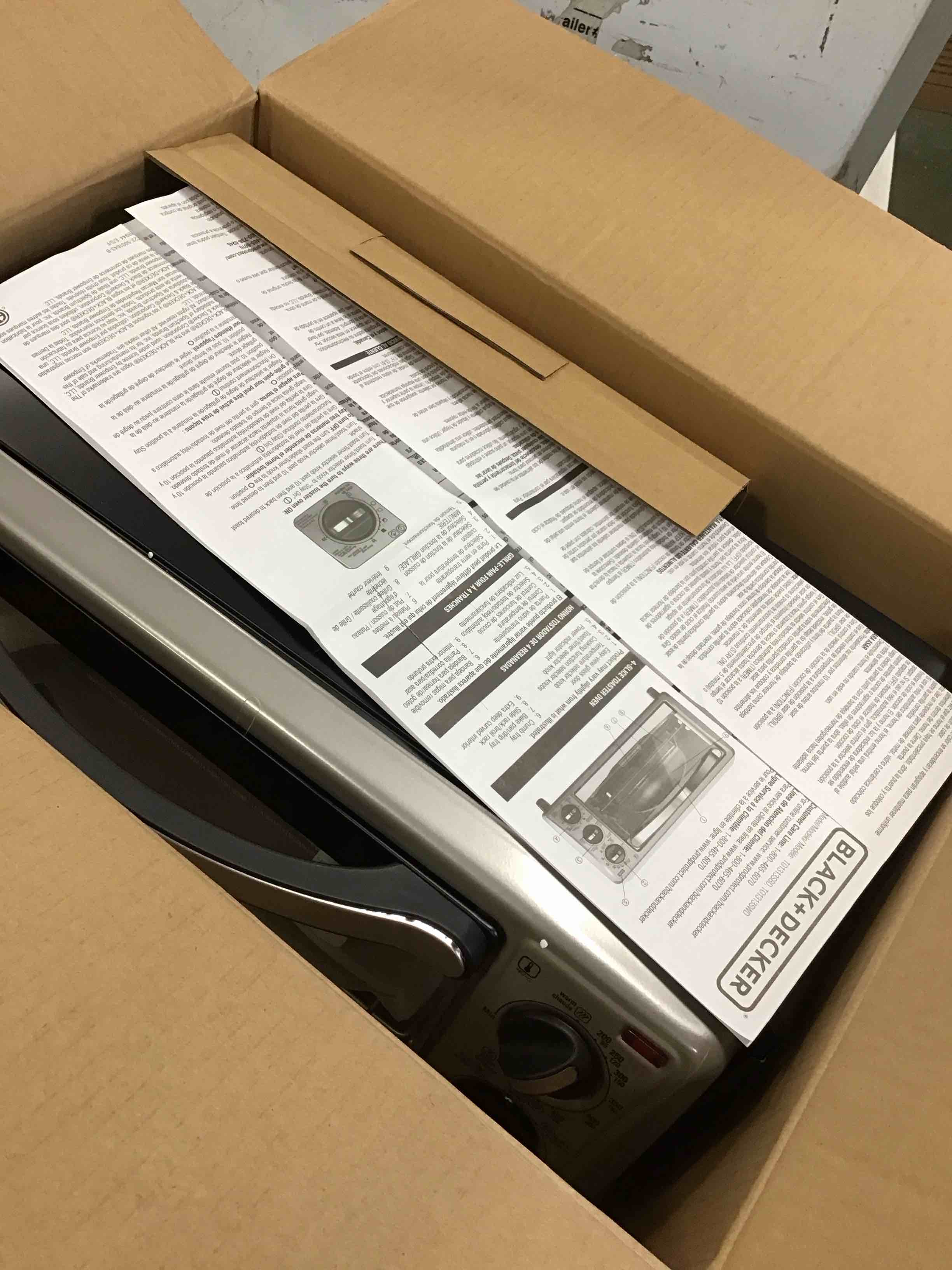 https://s3.amazonaws.com/lotting-images-prod/bidfta/RED6558554_1716910279716.jpeg