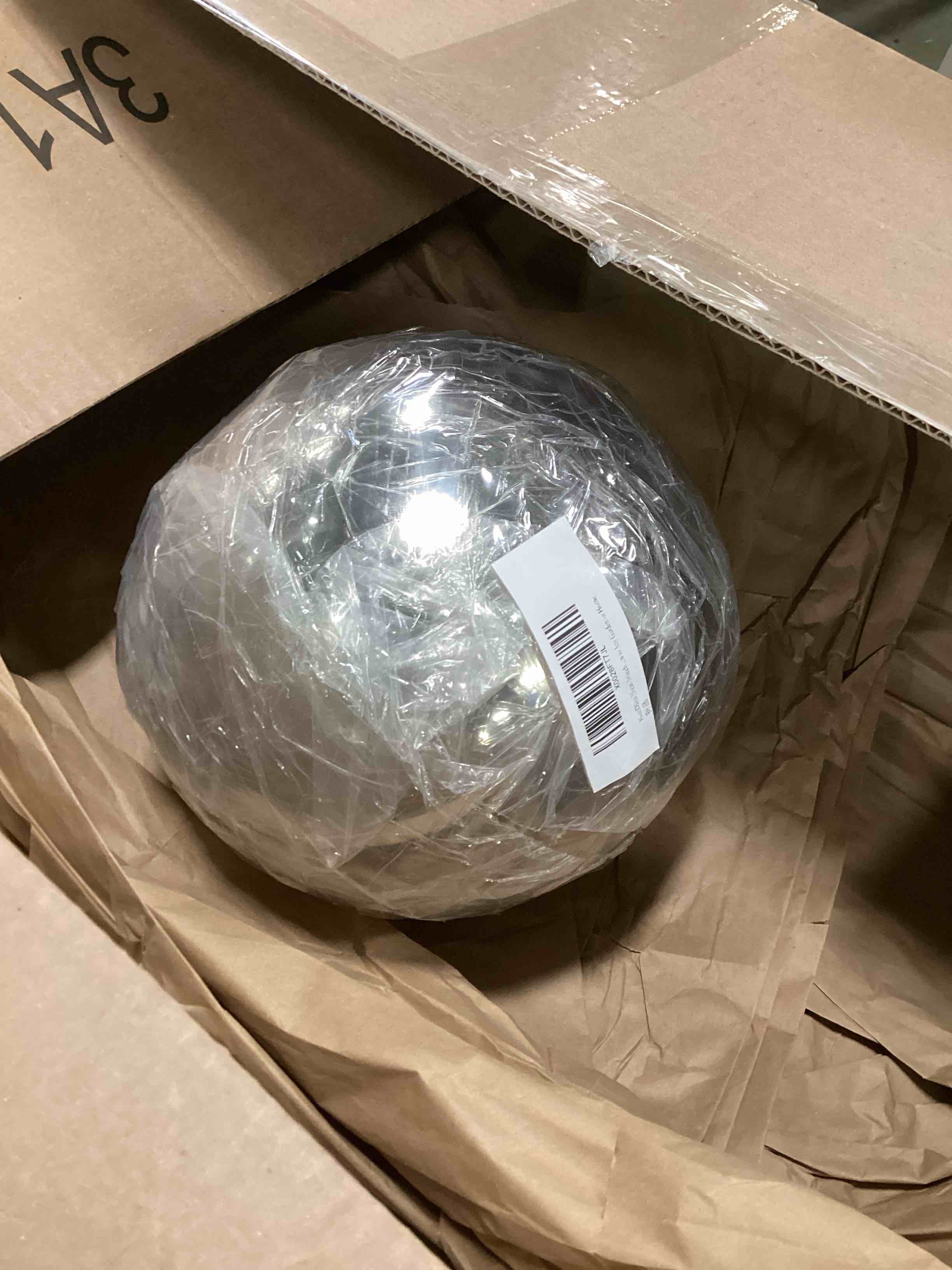 https://s3.amazonaws.com/lotting-images-prod/bidfta/RED6558683_1716982758198.jpeg