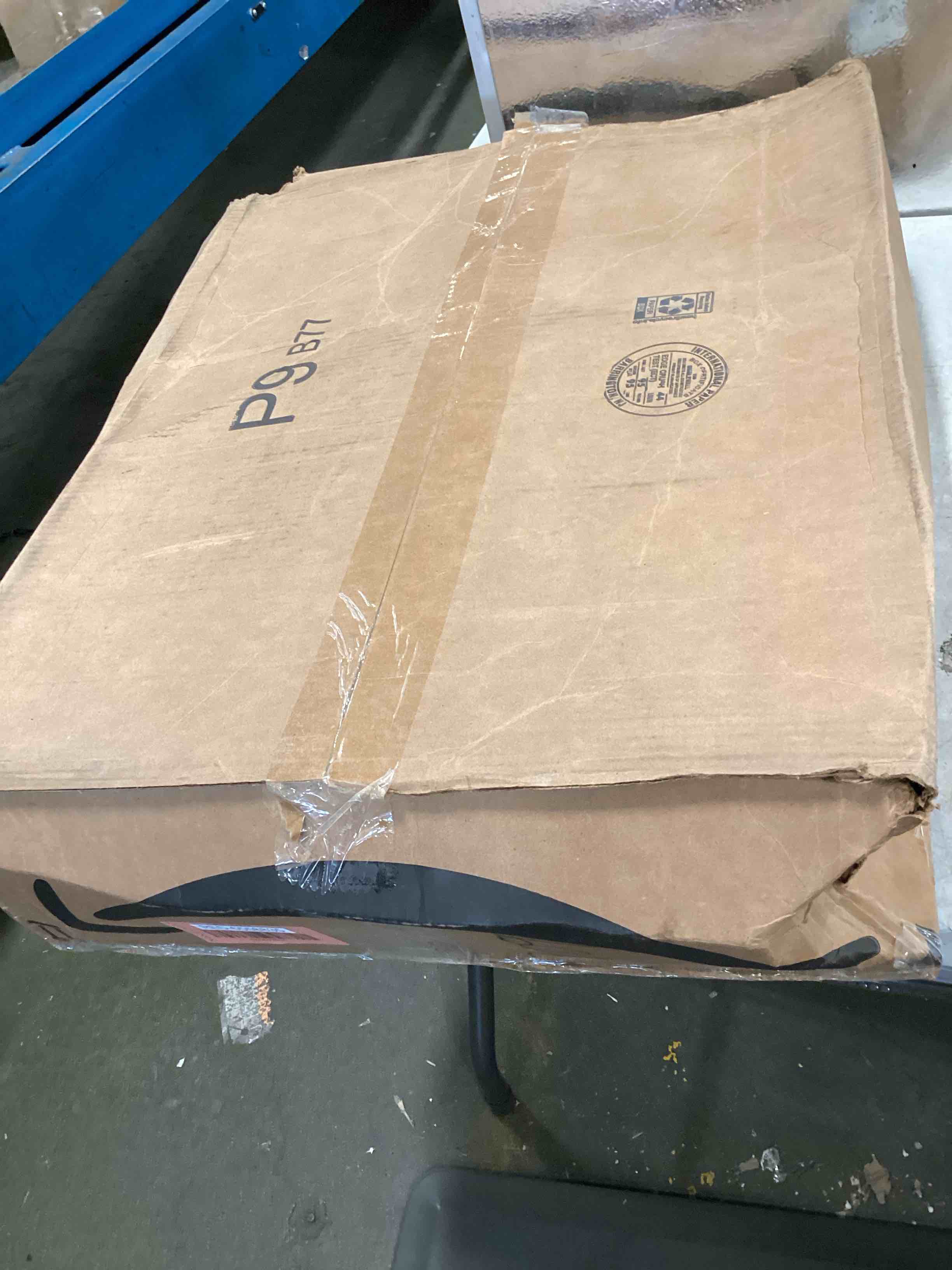 https://s3.amazonaws.com/lotting-images-prod/bidfta/RED6558835_1717004648325.jpeg