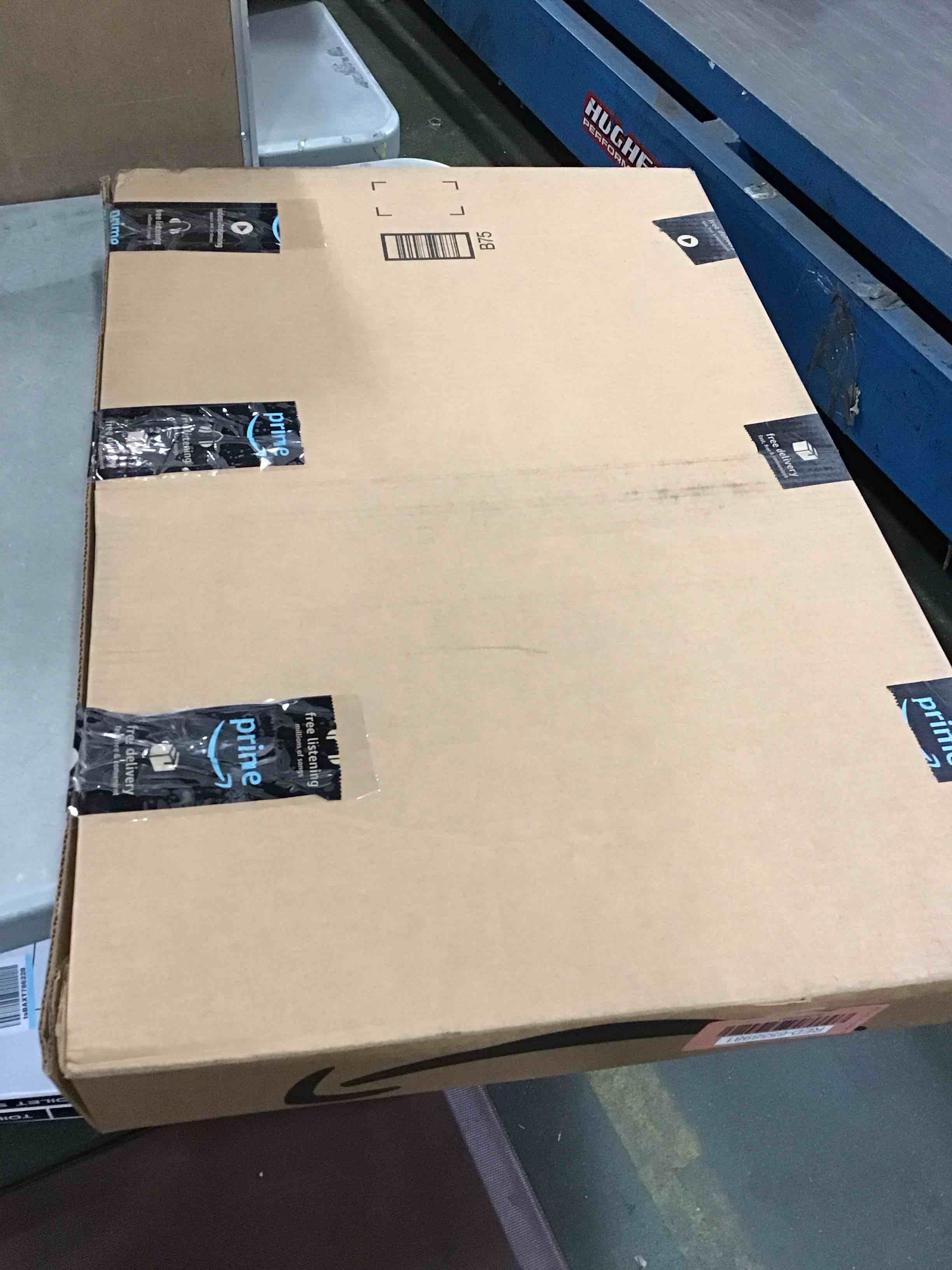 https://s3.amazonaws.com/lotting-images-prod/bidfta/RED6558981_1717163576774.jpeg