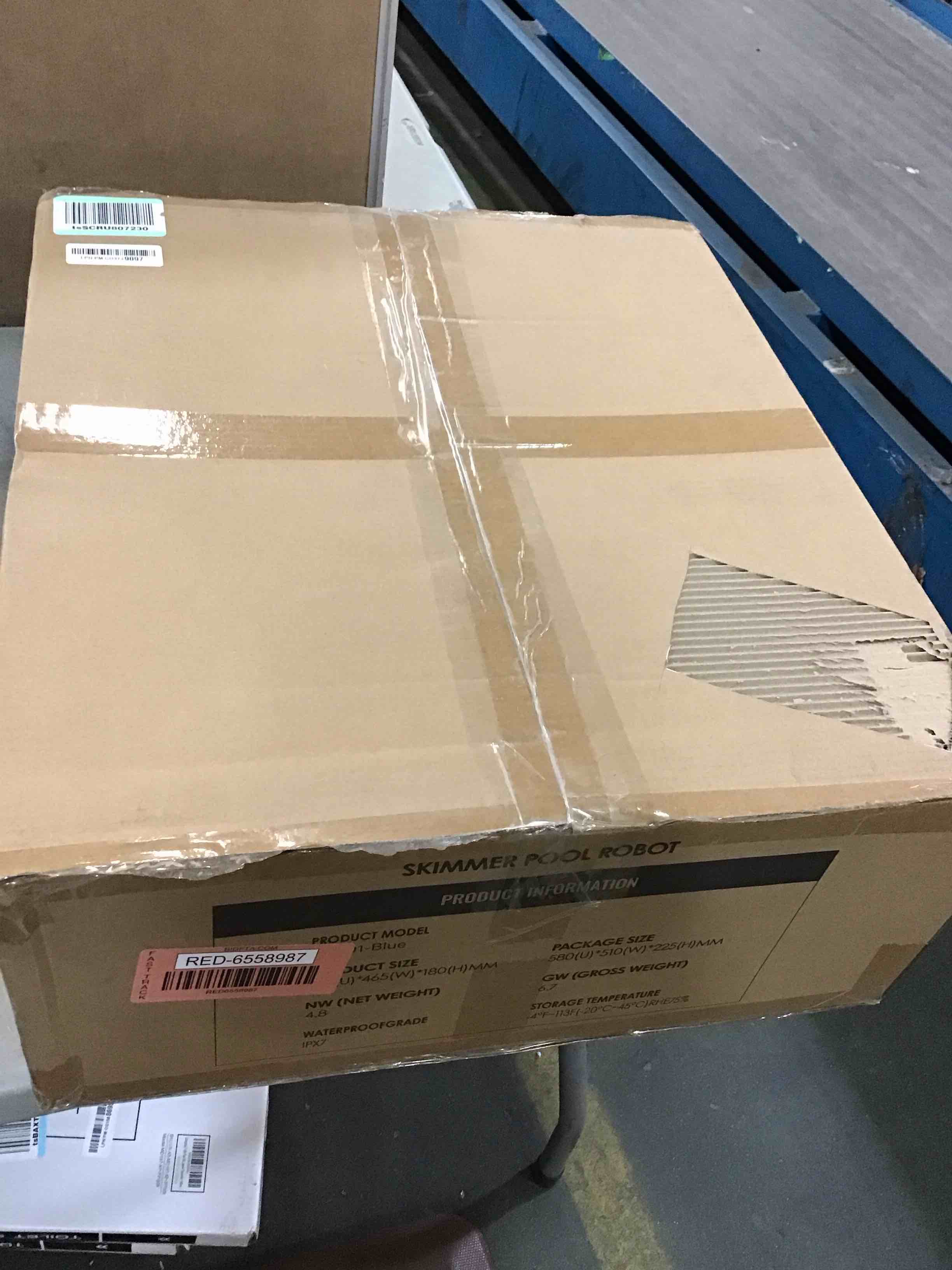 https://s3.amazonaws.com/lotting-images-prod/bidfta/RED6558987_1717165487782.jpeg