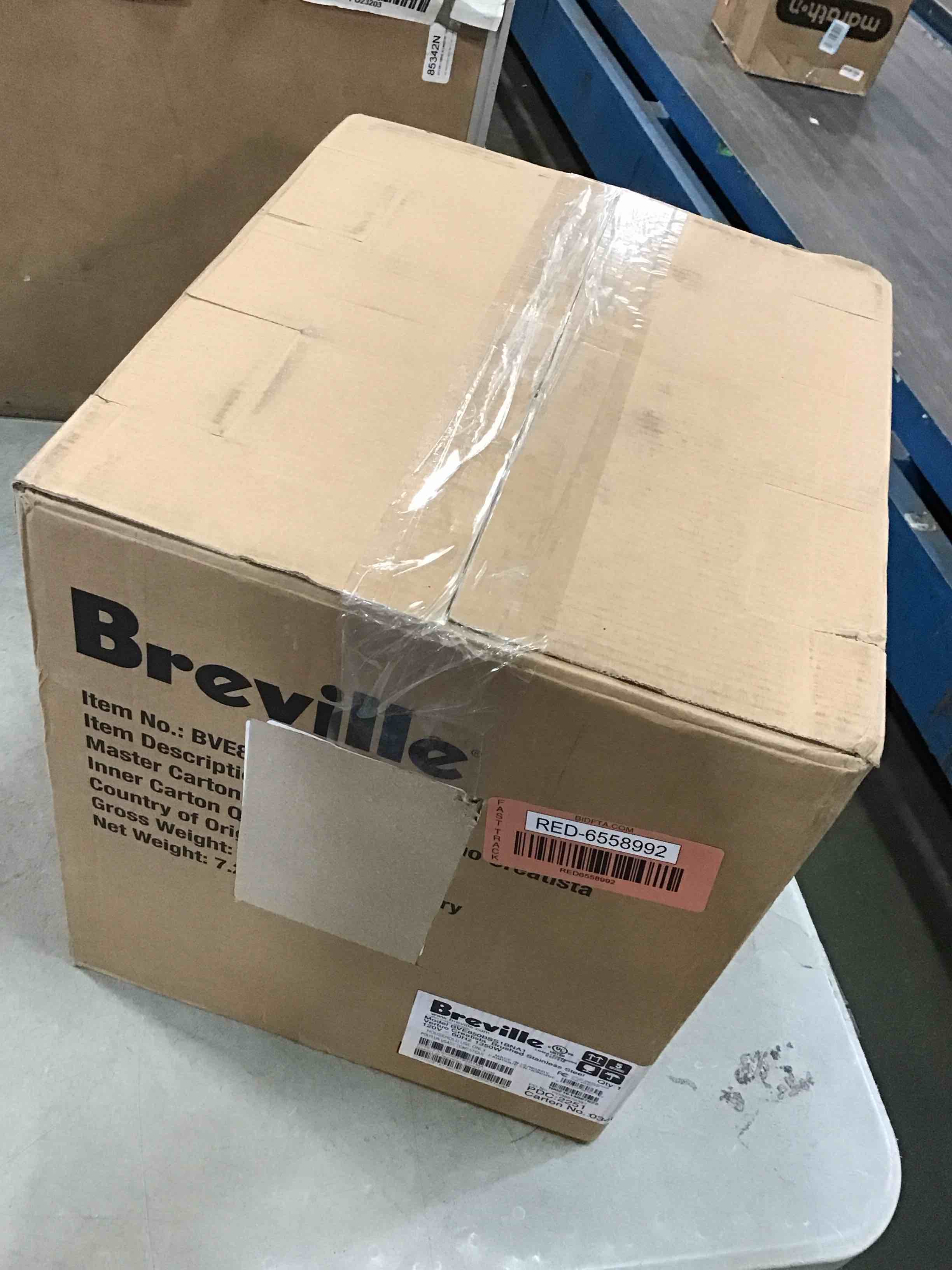 https://s3.amazonaws.com/lotting-images-prod/bidfta/RED6558992_1717166088551.jpeg
